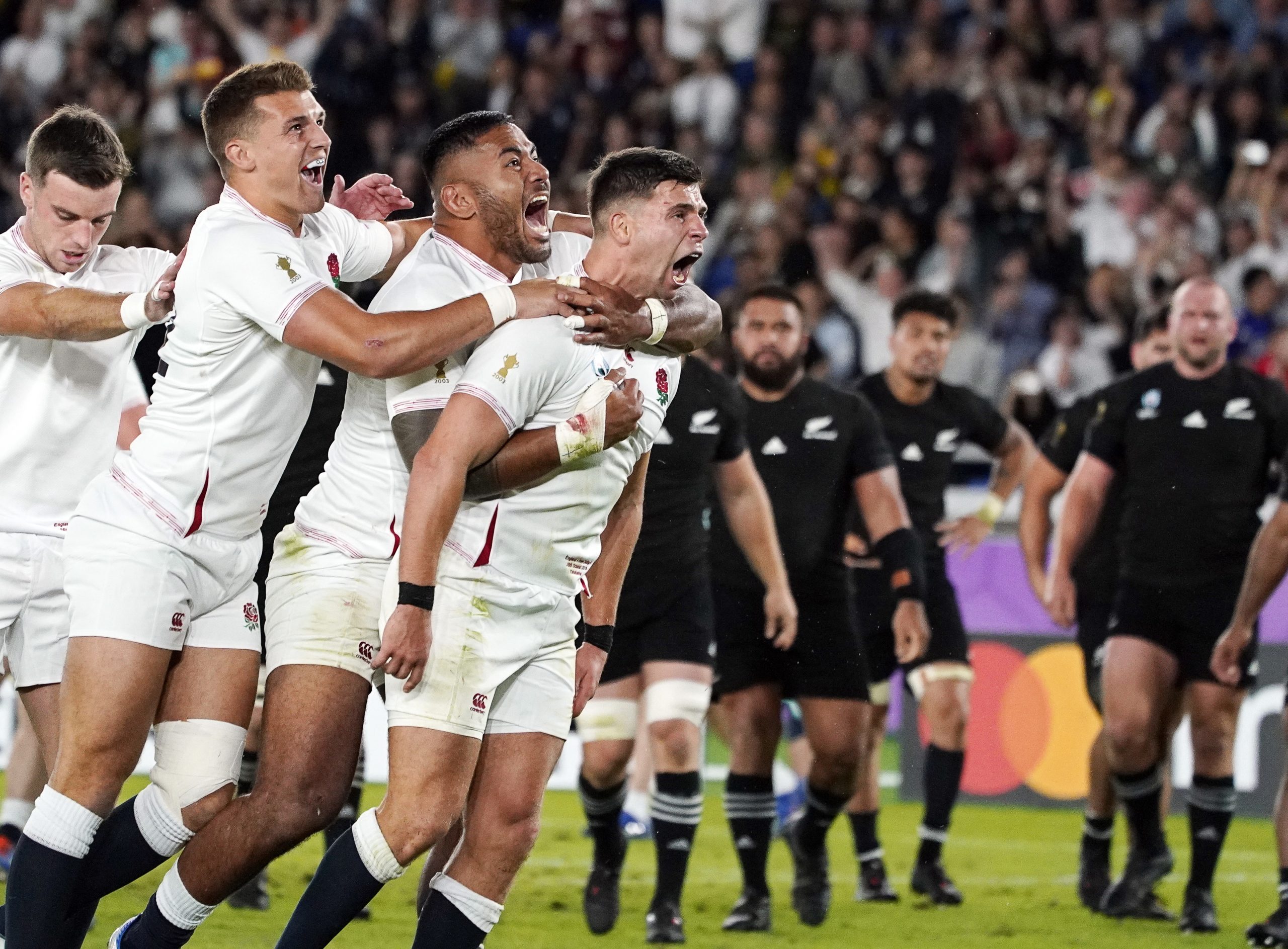 Inglaterra bate bicampeã Nova Zelândia e está na final do Mundial de râguebi