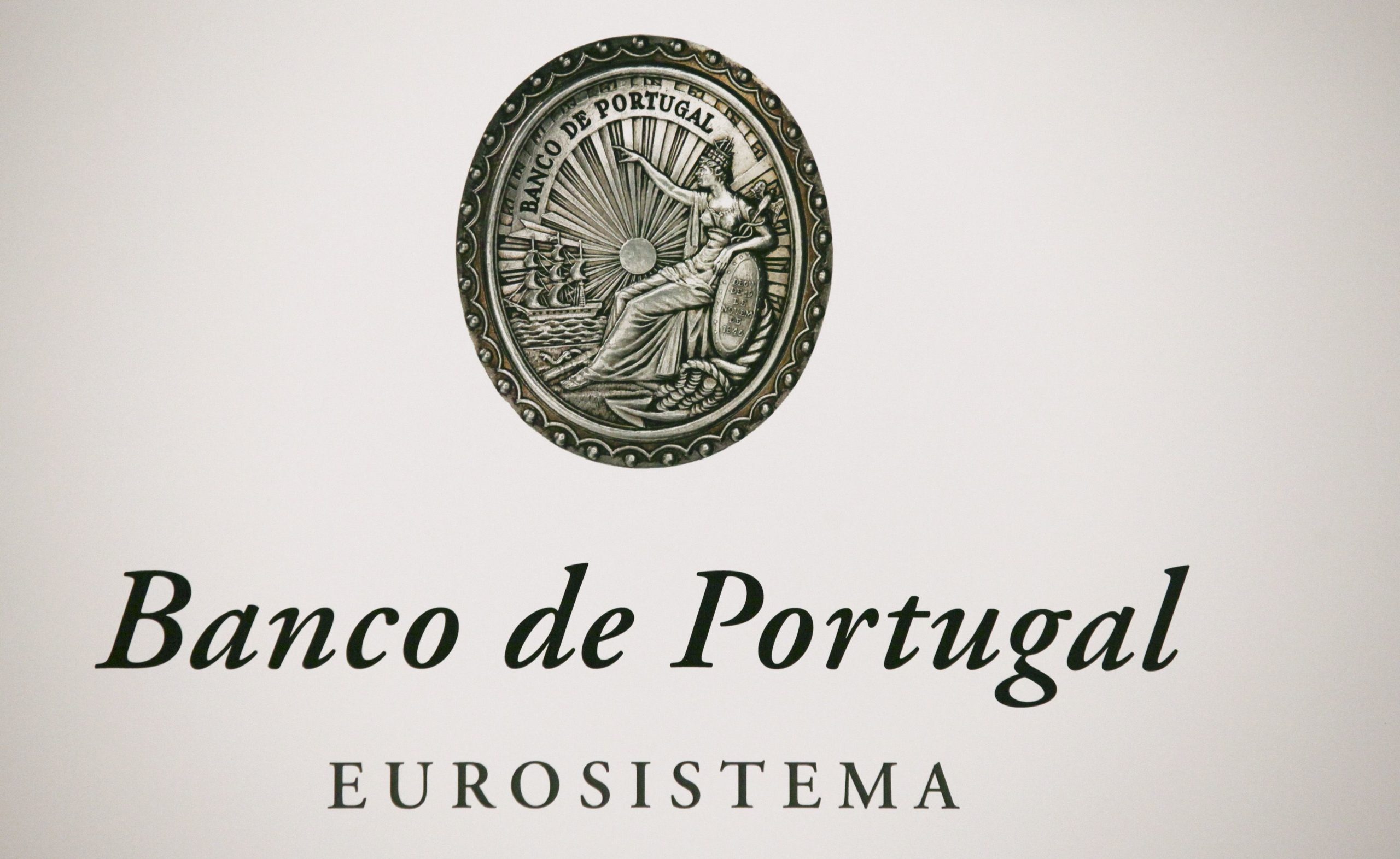 Resiliência do sistema bancário português foi reforçada em 2017, diz Banco de Portugal