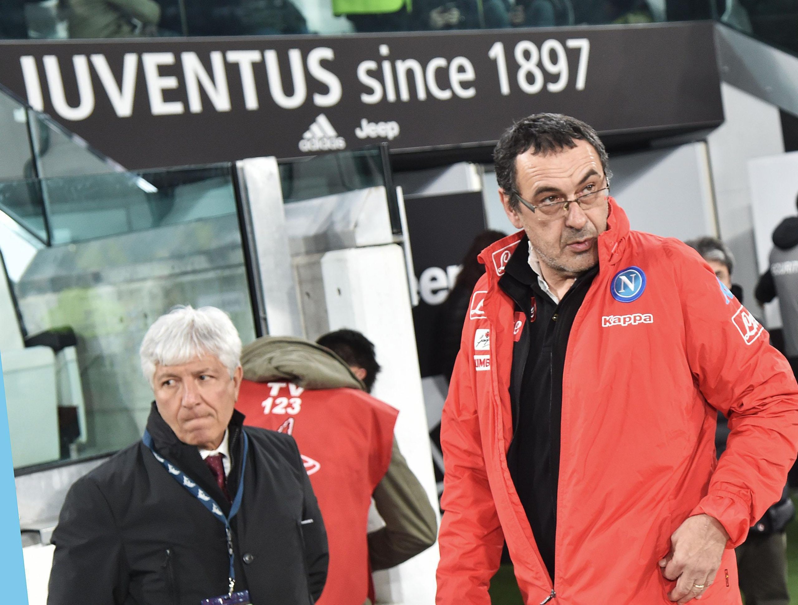 Maurizio Sarri, do Nápoles, eleito o melhor treinador da Série A