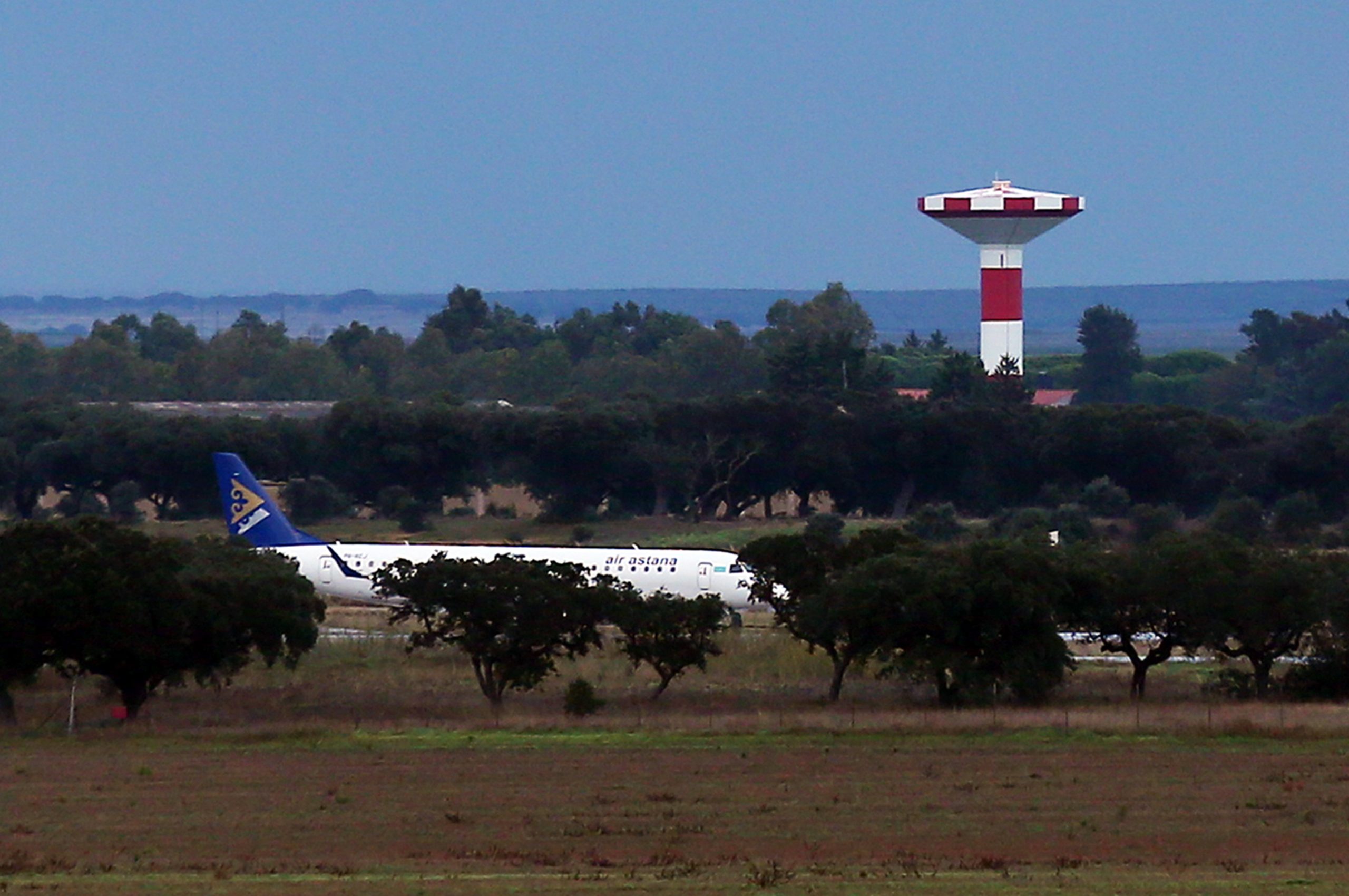 “30 anos de aviação e tinha sido o maior susto da vida dele”. Os relatos de quem aterrou de emergência em Beja