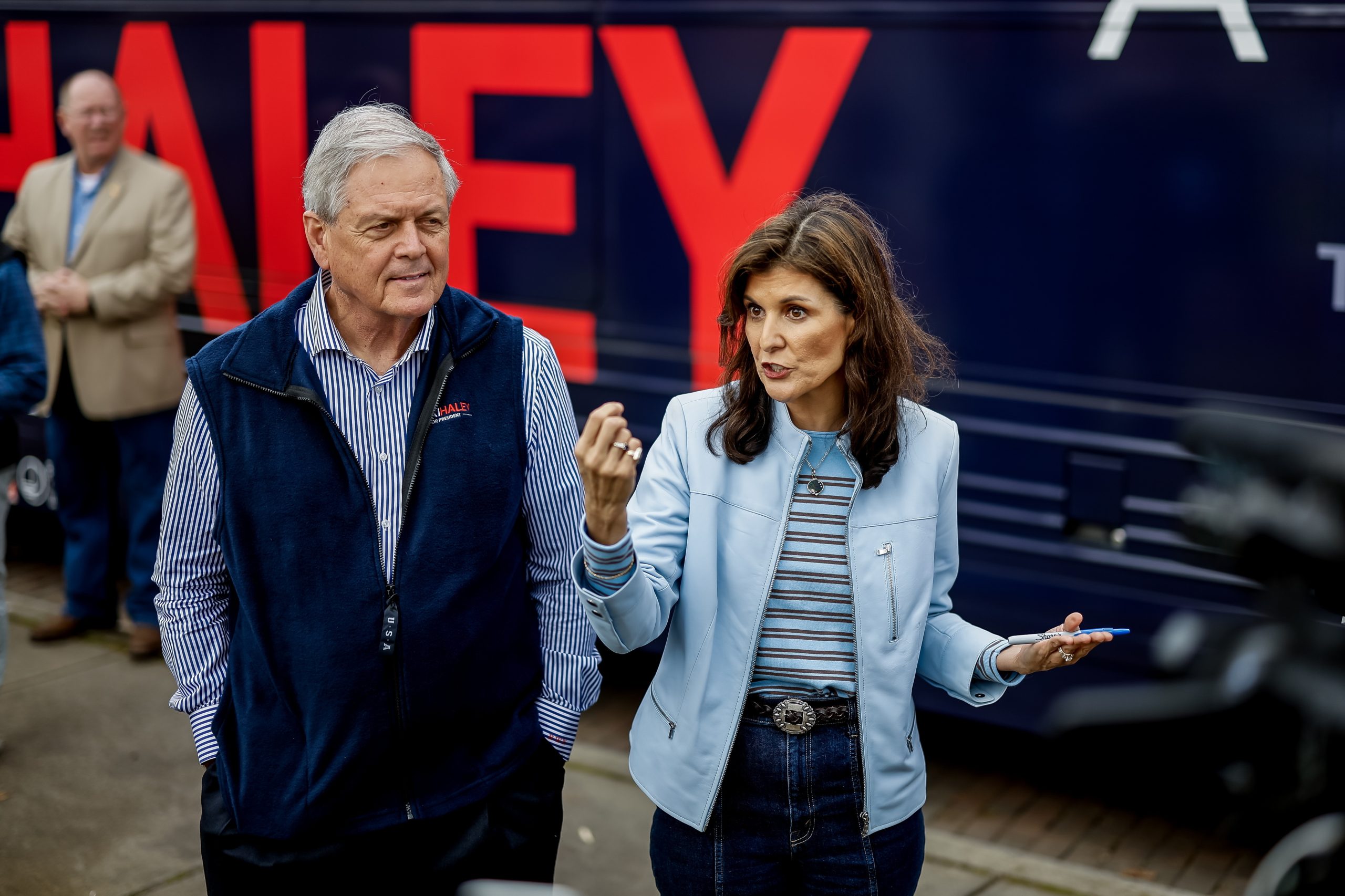 Nikki Haley: “Feliz Dia dos Namorados de Donald Trump para os ditadores de todo o mundo”