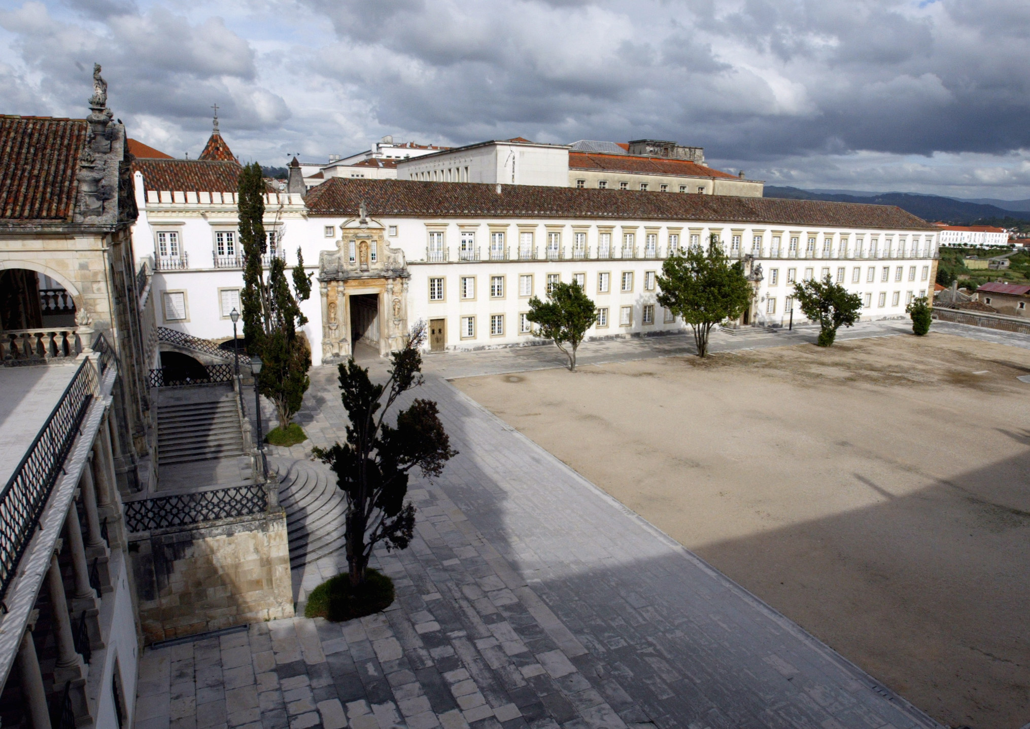 CES de Coimbra e Bruno Sena Martins terminam “relação laboral existente” após denúncias de assédio