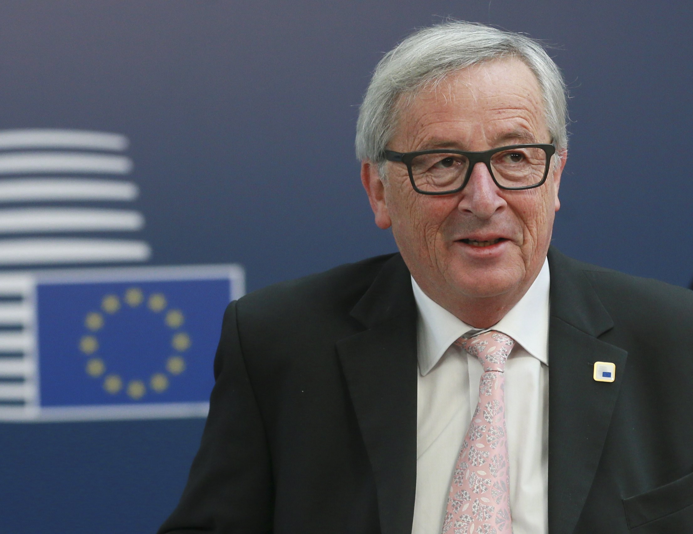 Juncker garante que União Europeia não vai renegociar Acordo de Paris