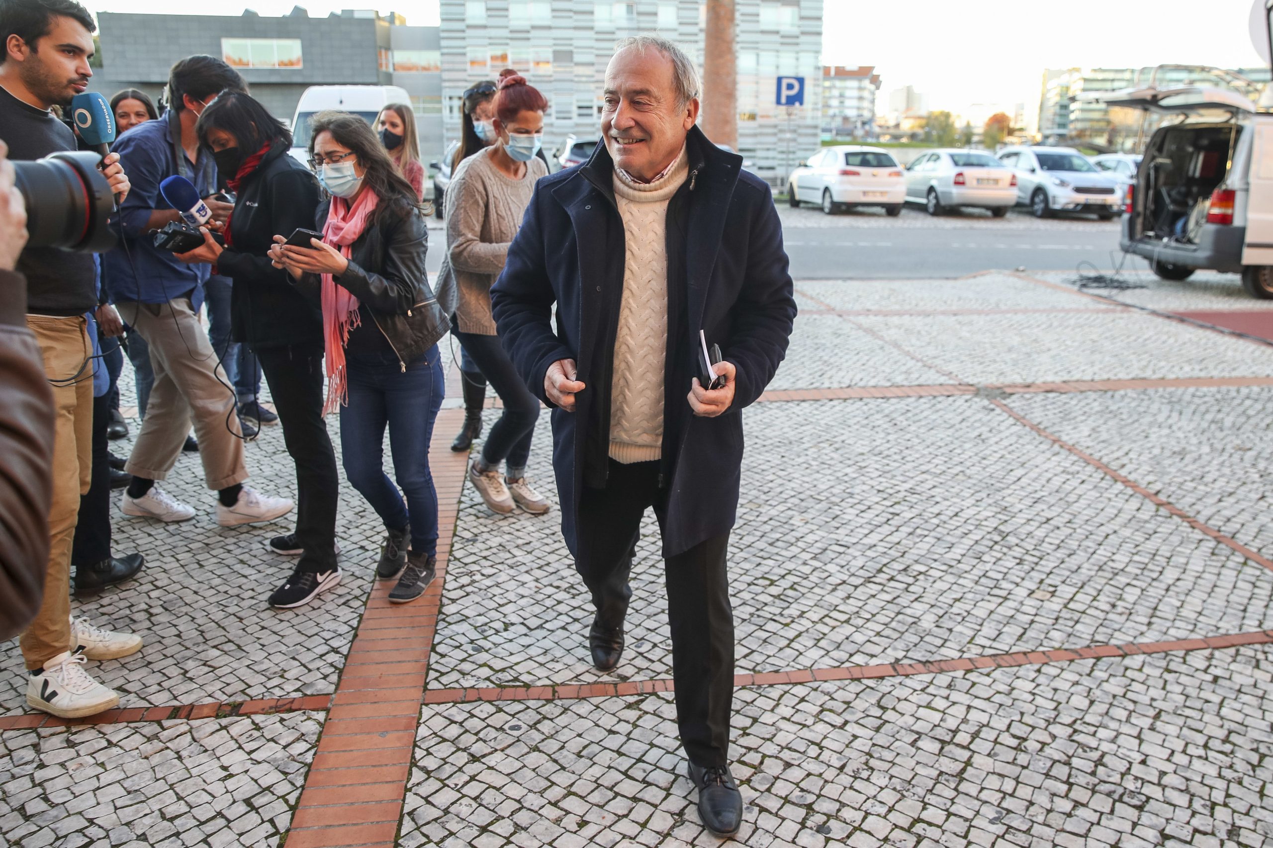 PSD: Menezes surpreendido com proposta para que militantes votem sem quotas pagas. “Quem o viu e quem o vê”, disse de Rui Rio