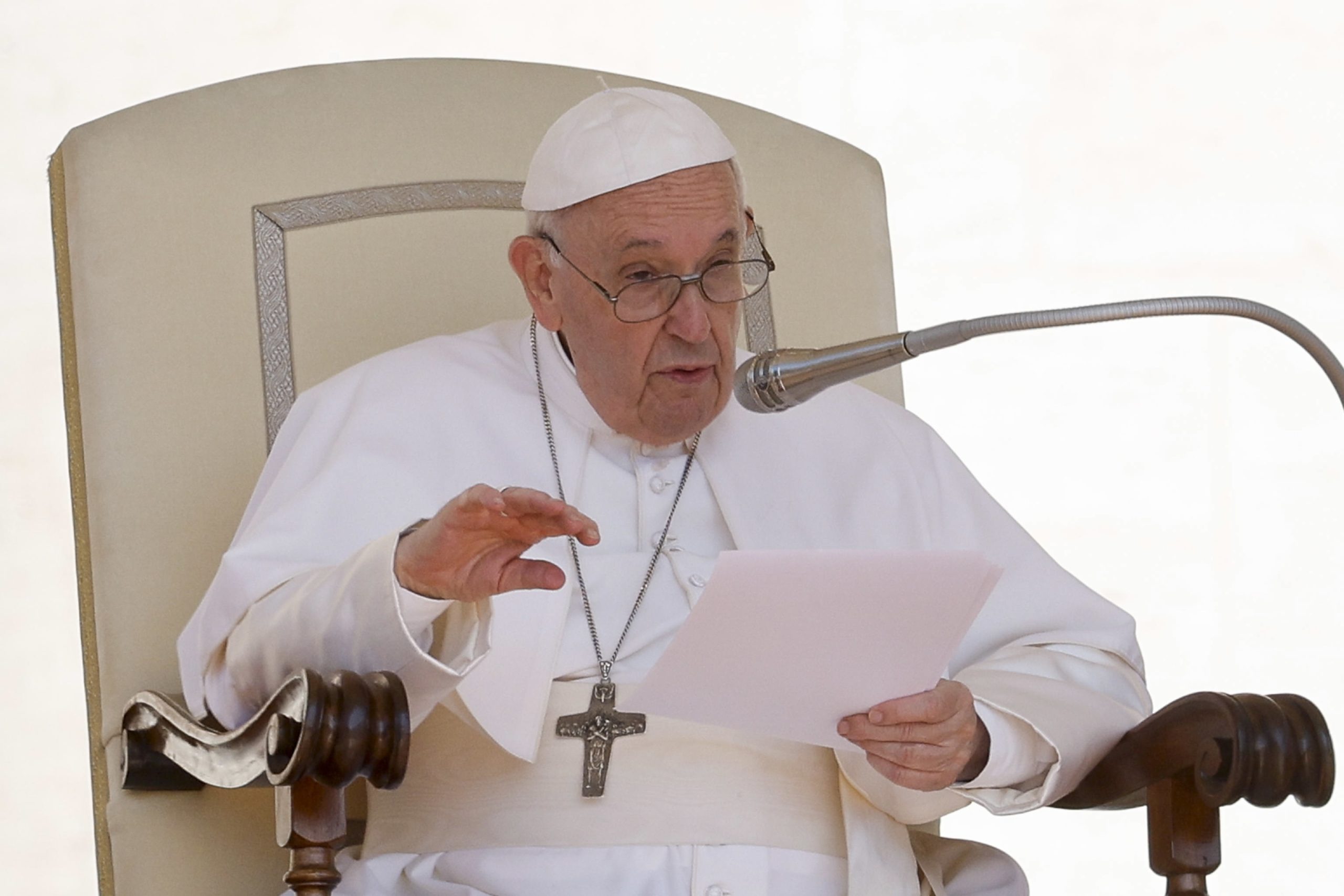 Papa pede que trigo não seja usado como “arma de guerra”