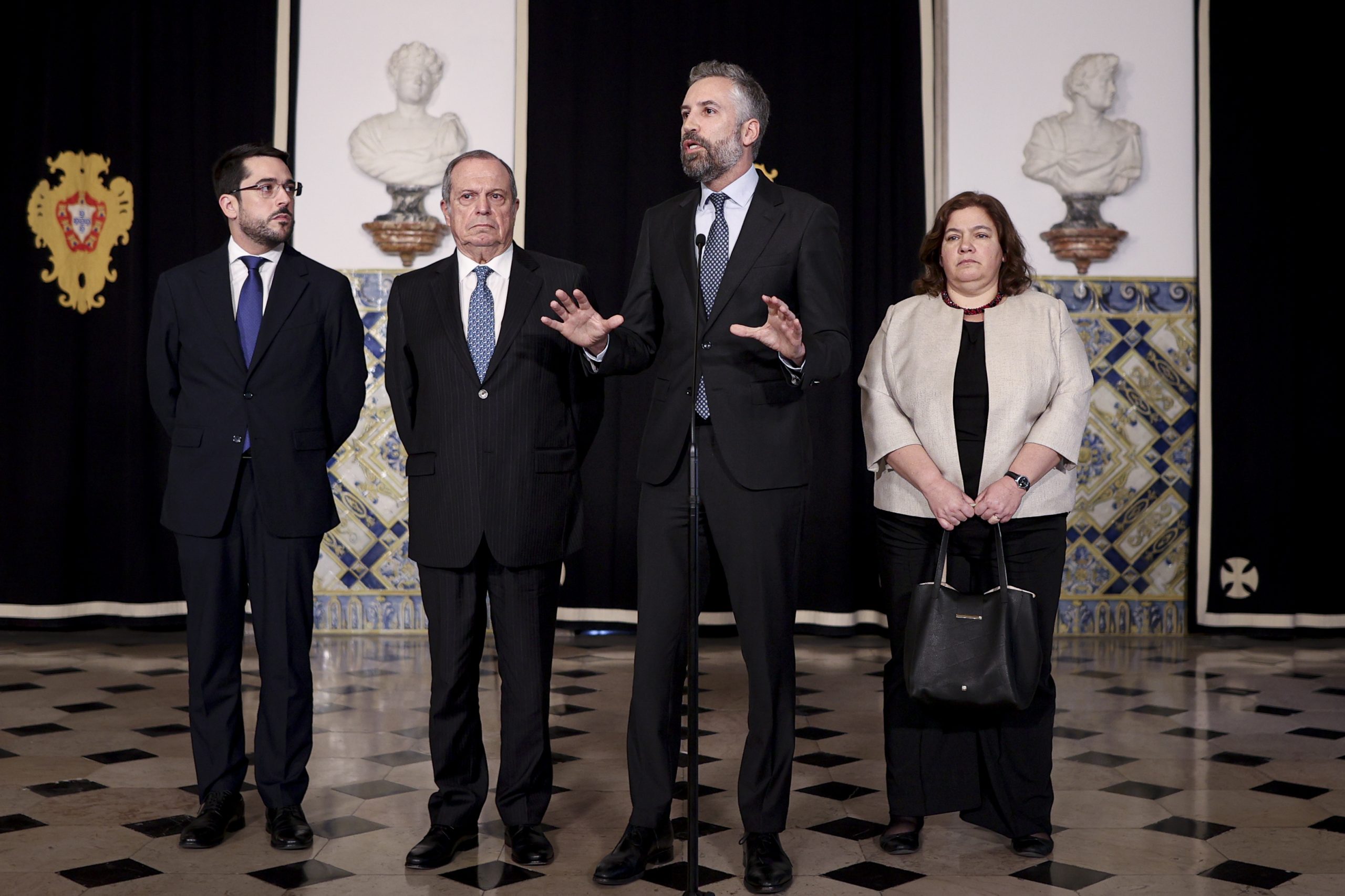 Forças de segurança: Pedro Nuno promete “novo impulso” à valorização salarial