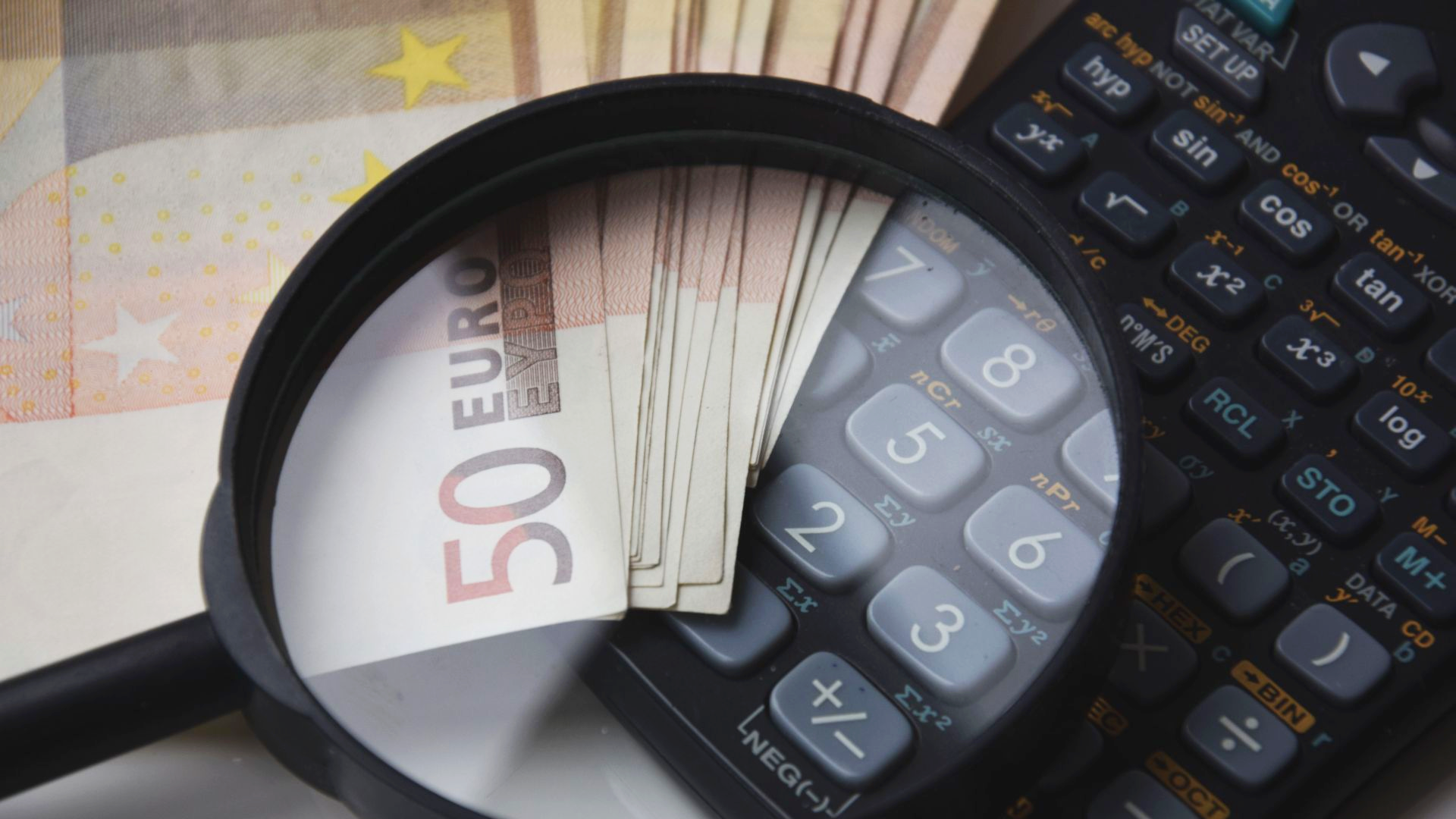 Número de trabalhadores a receber salário mínimo aumenta para 670 mil em 2017