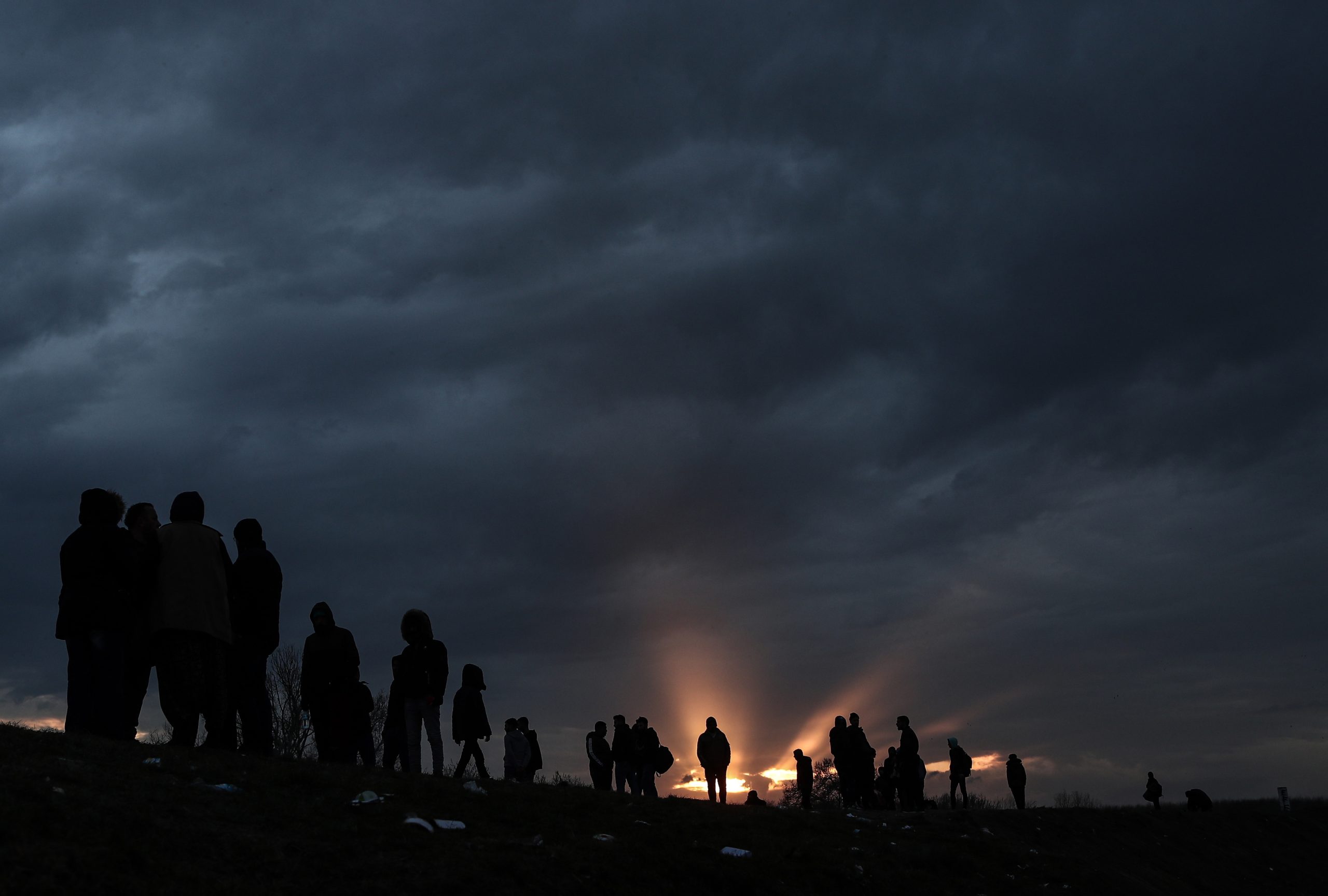 Migrantes: Eduardo Cabrita confirma ajuda de Portugal, mas sem participar em ações de contenção