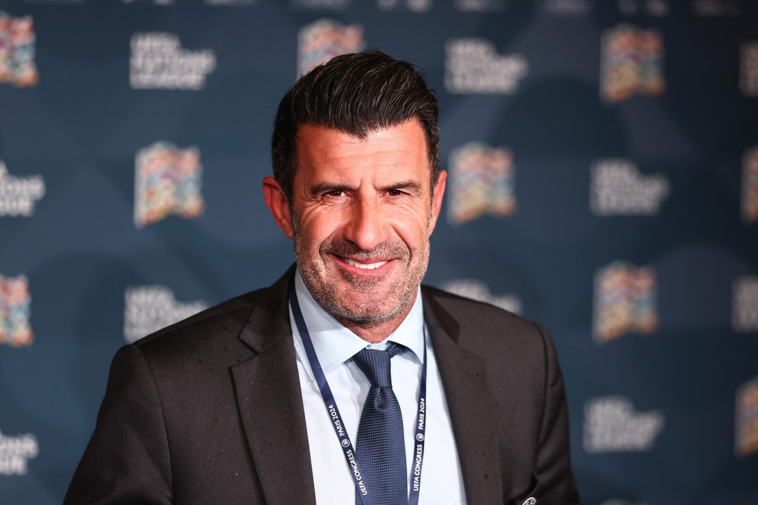 Figo recorda a importância que Aurélio Pereira teve na sua carreira
