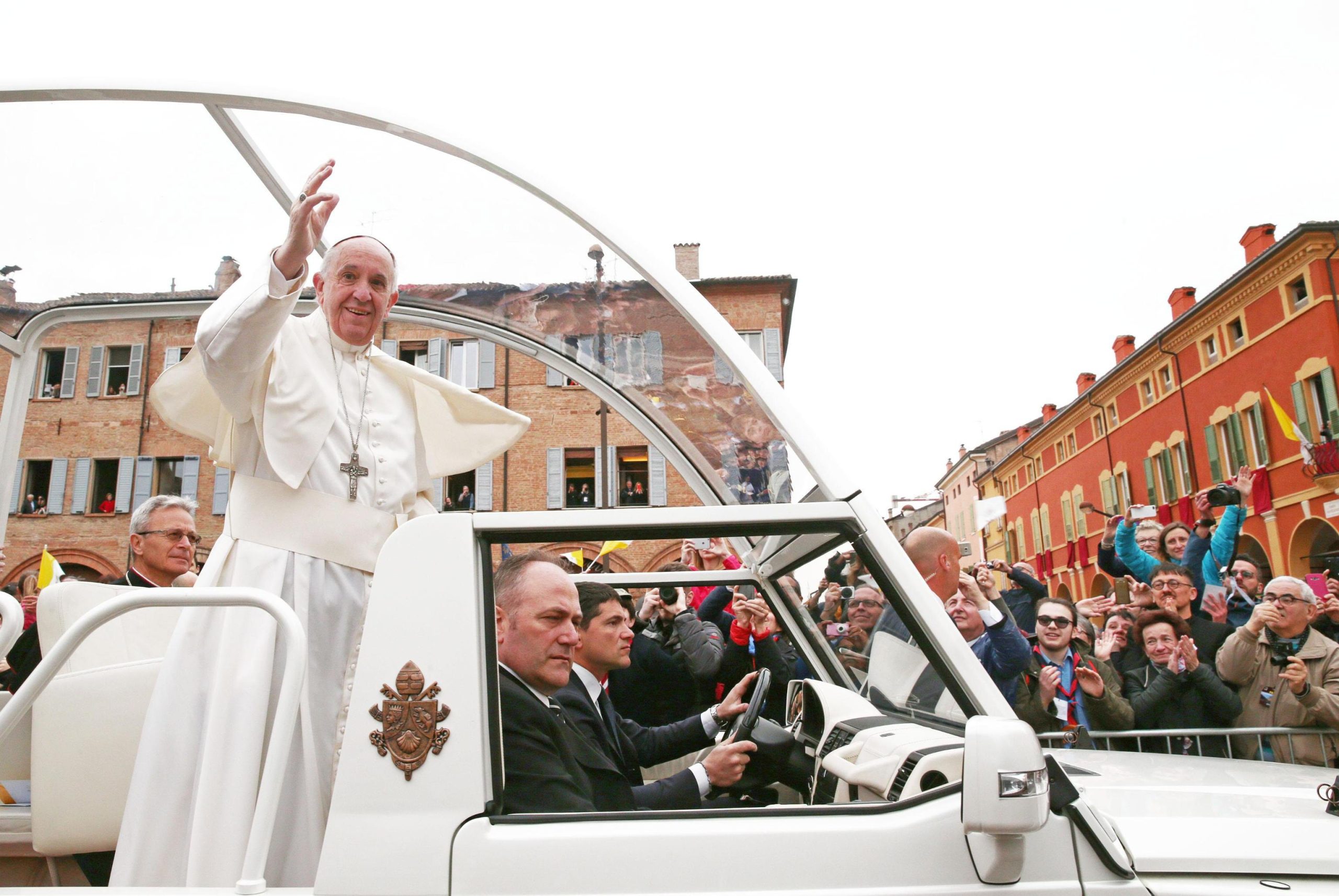 Papa inicia hoje visita ao Egito