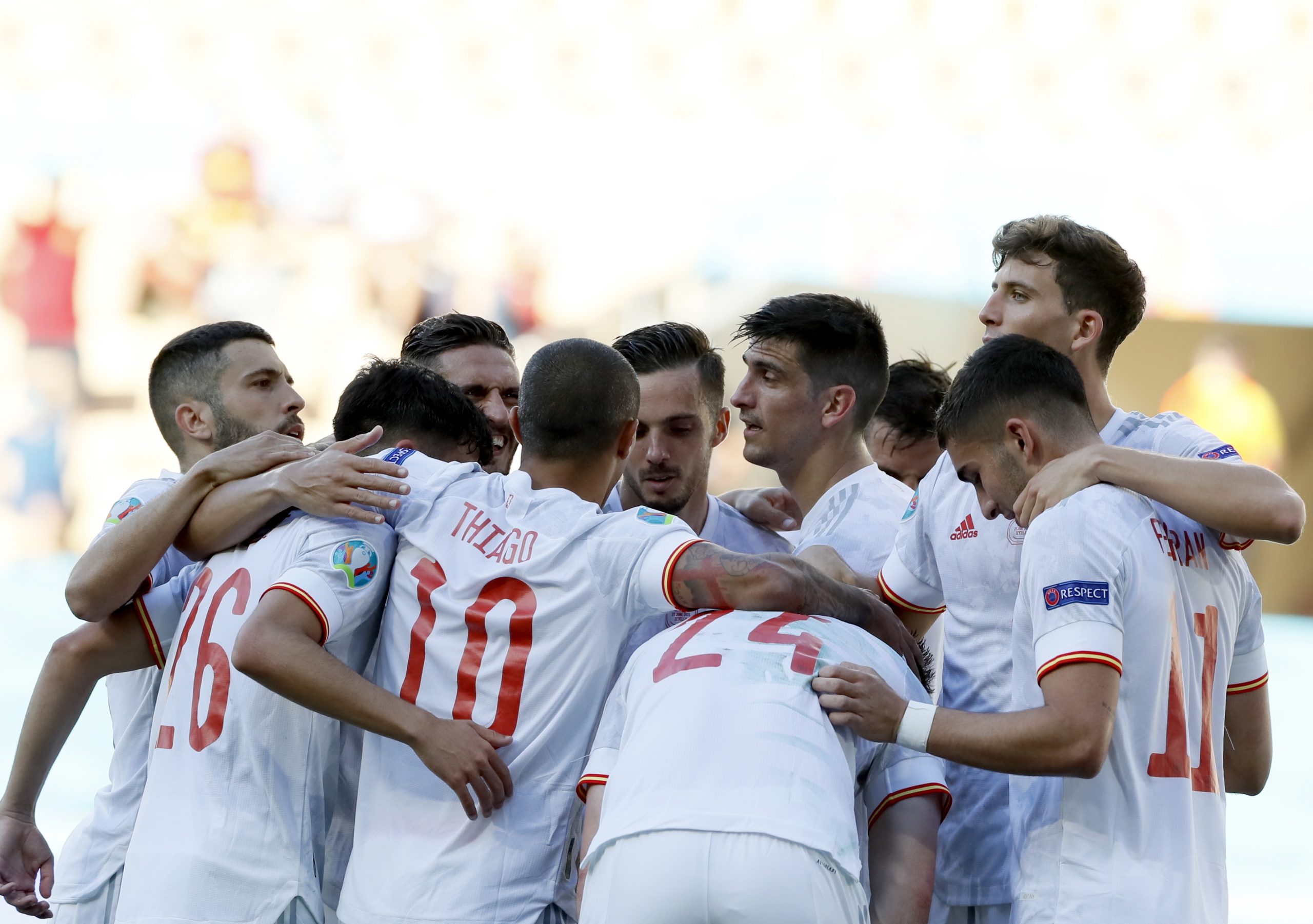 Espanha goleia Eslováquia, apura-se e qualifica Ucrânia