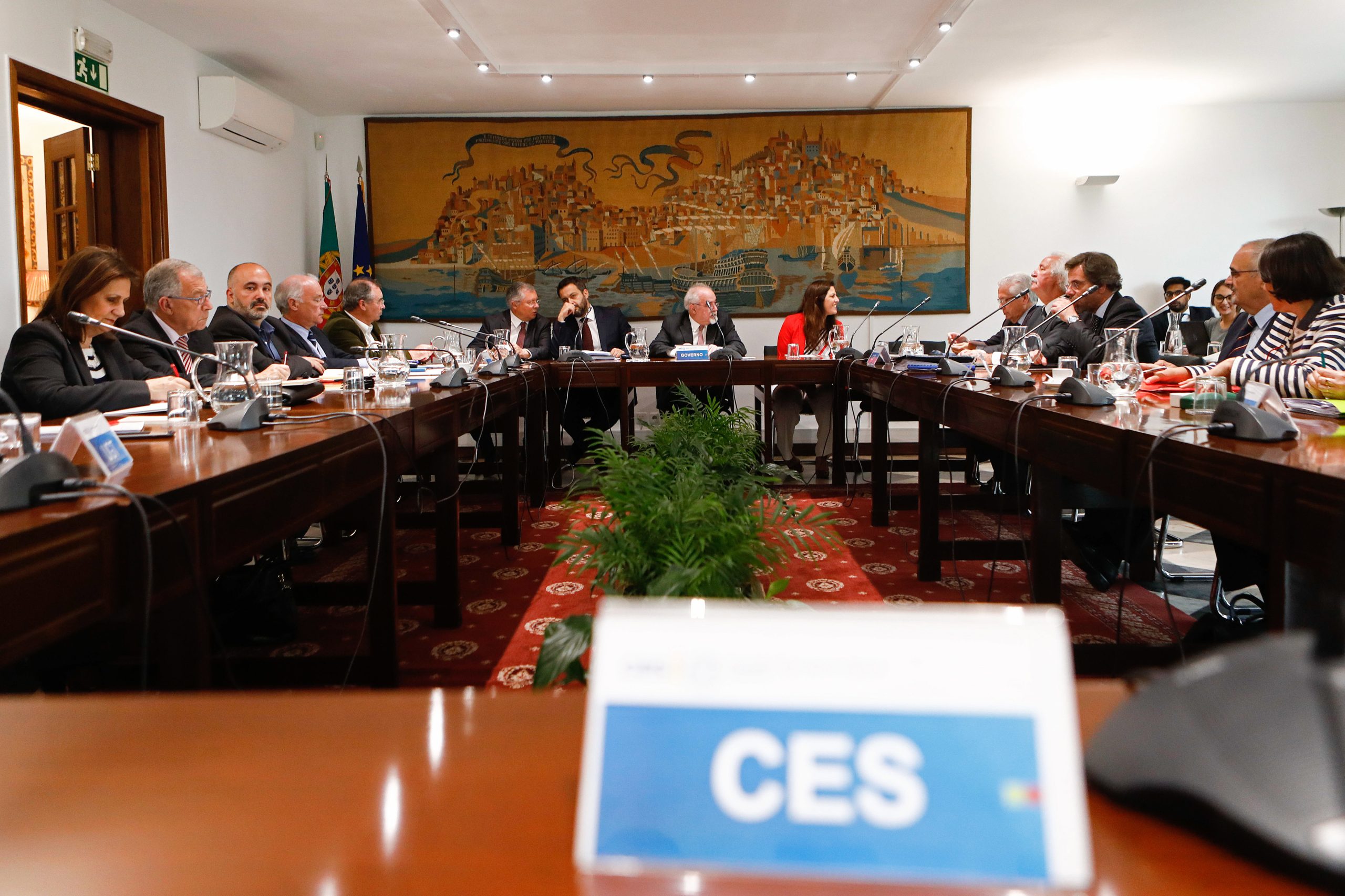 Parceiros sociais reunidos hoje para discutirem alterações à lei laboral