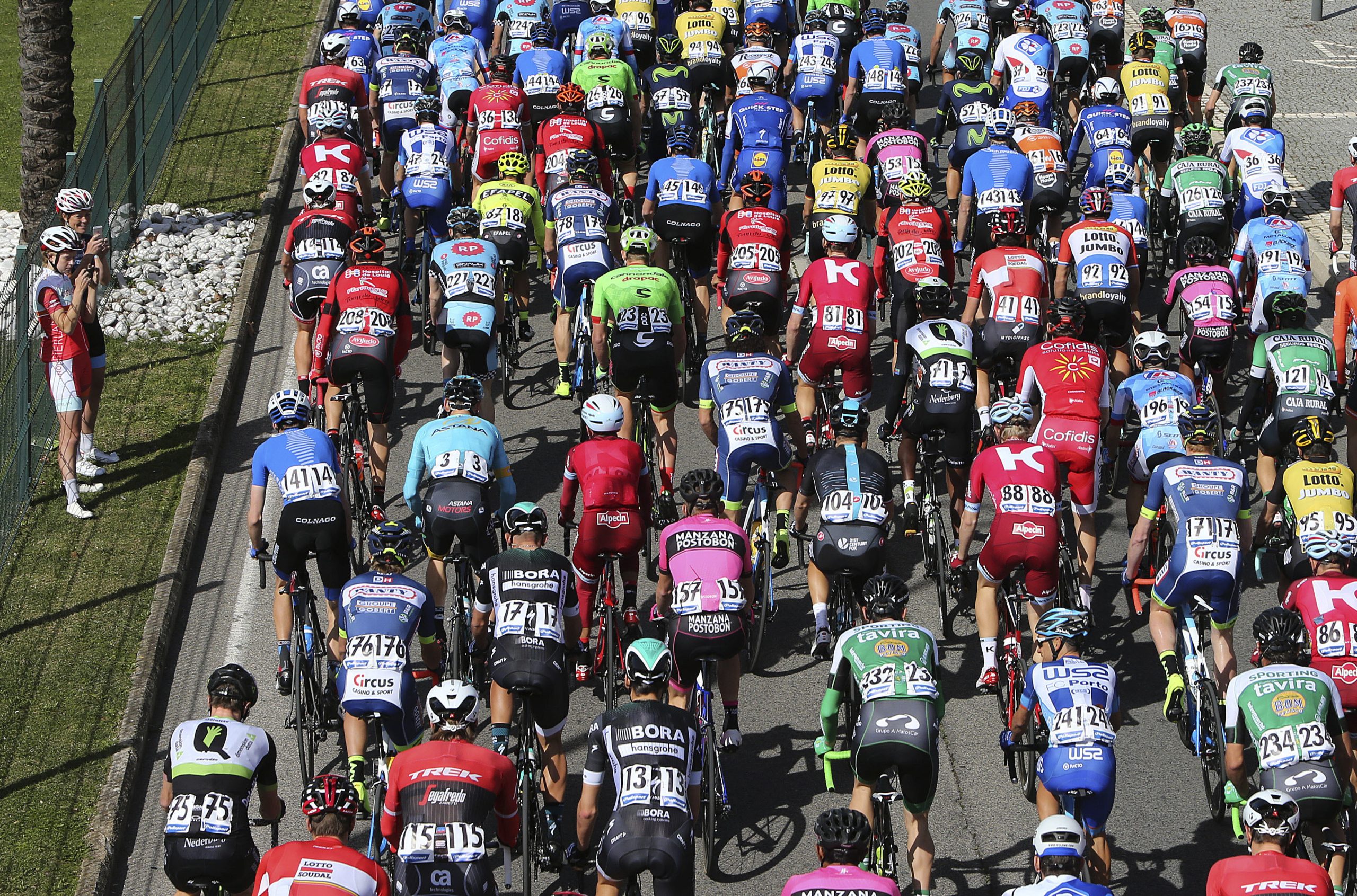 Pogacar consolida liderança da Volta ao Algarve e Kung vence ‘crono’