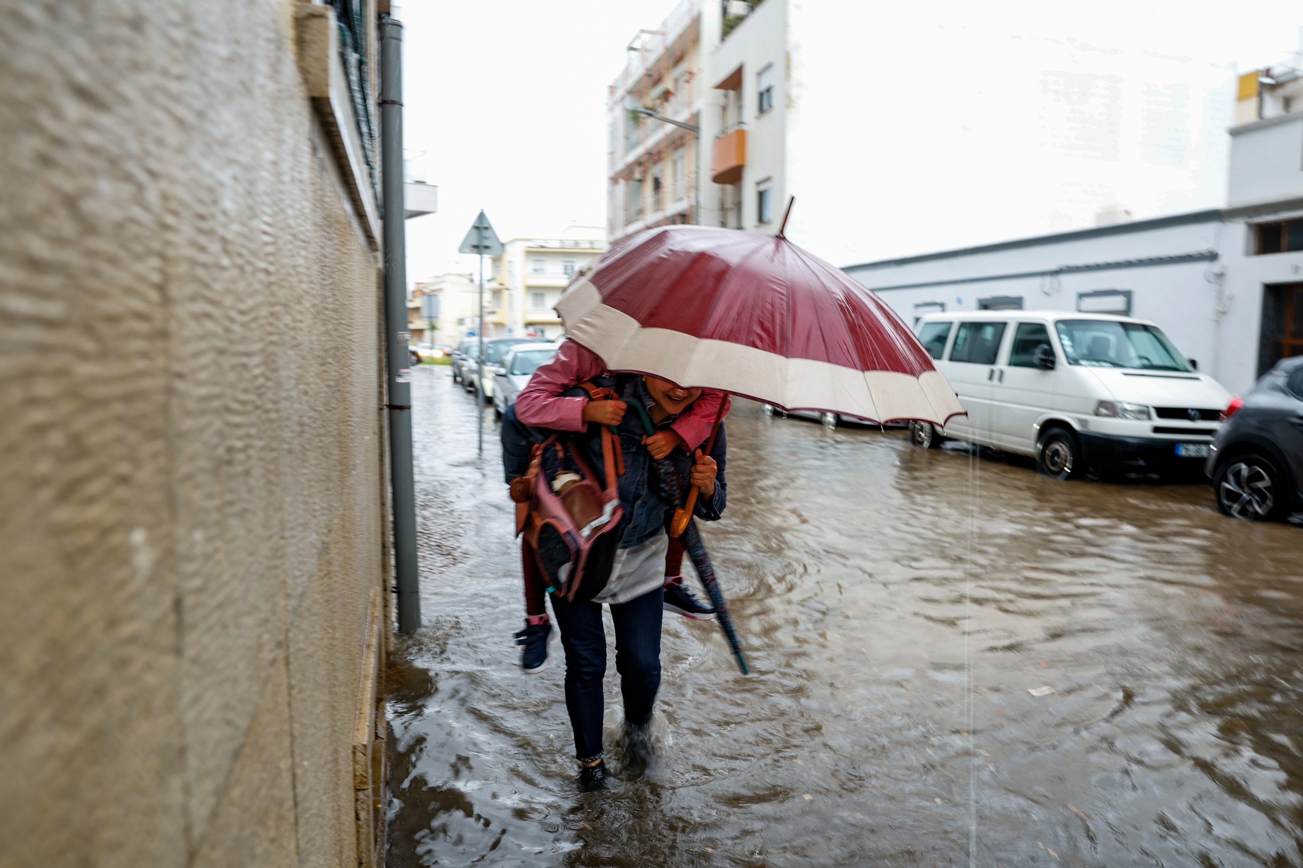 Porto, Viana do Castelo, Aveiro e Braga sob aviso amarelo por causa da chuva e agitação marítima