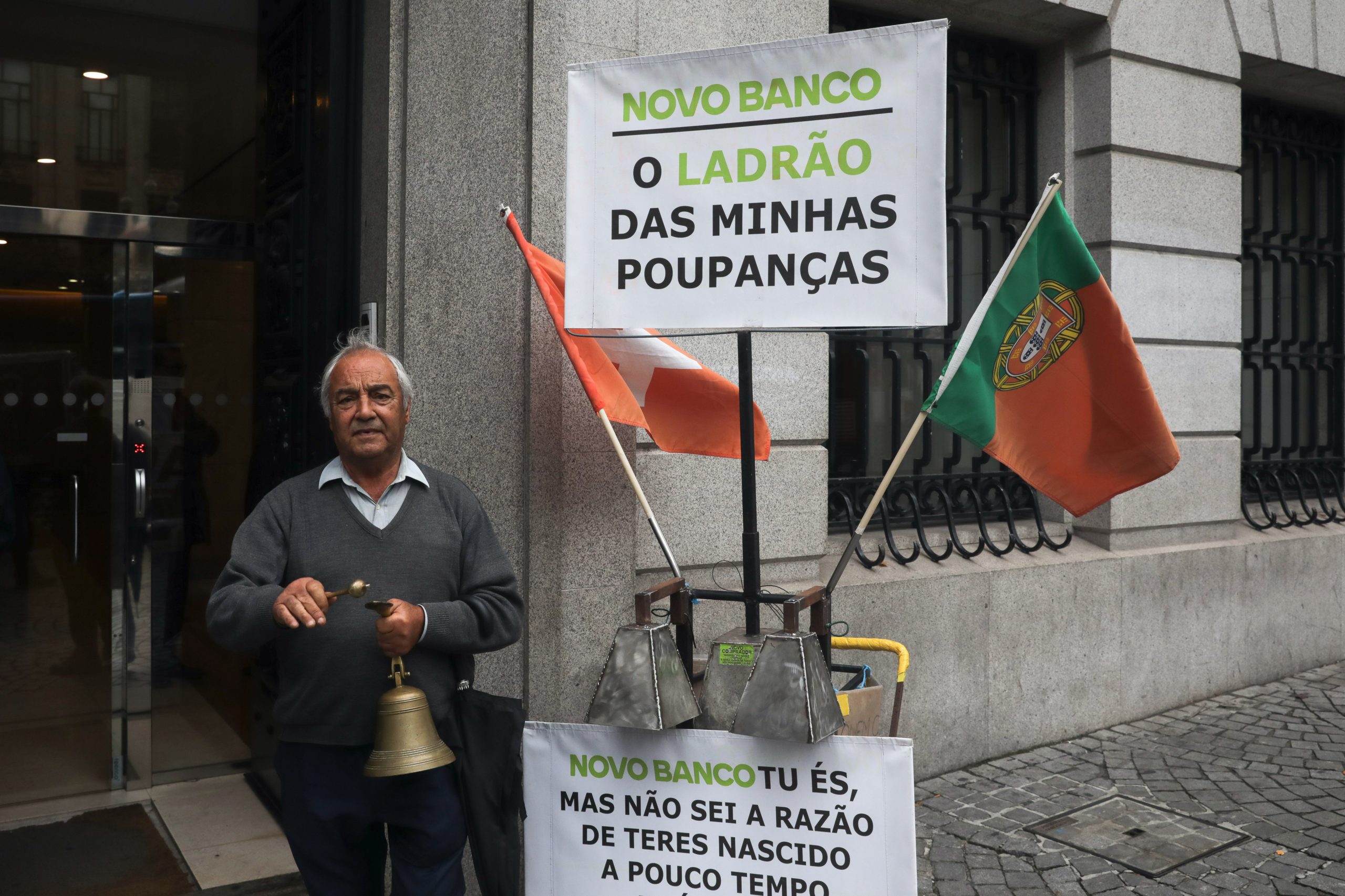 BES: Governo vai alterar lei para financiar fundo dos lesados