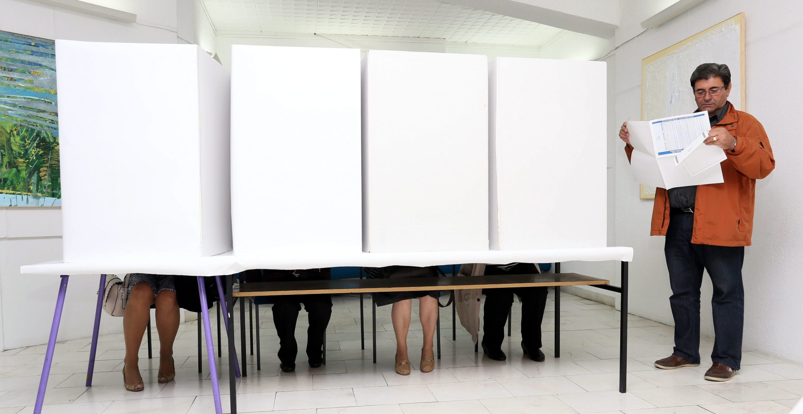 Bósnia-Herzegovina vai hoje às urnas sem alternativas à clivagem étnica