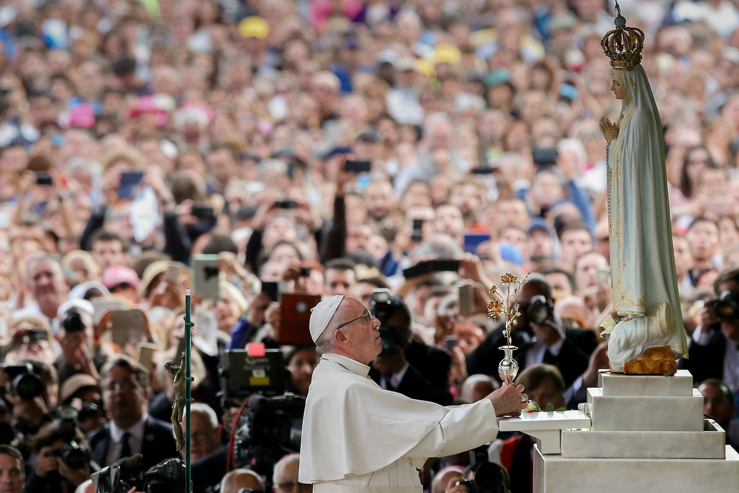 Visita a Fátima em 2017 marcou o Papa e levou-o a escolher Portugal