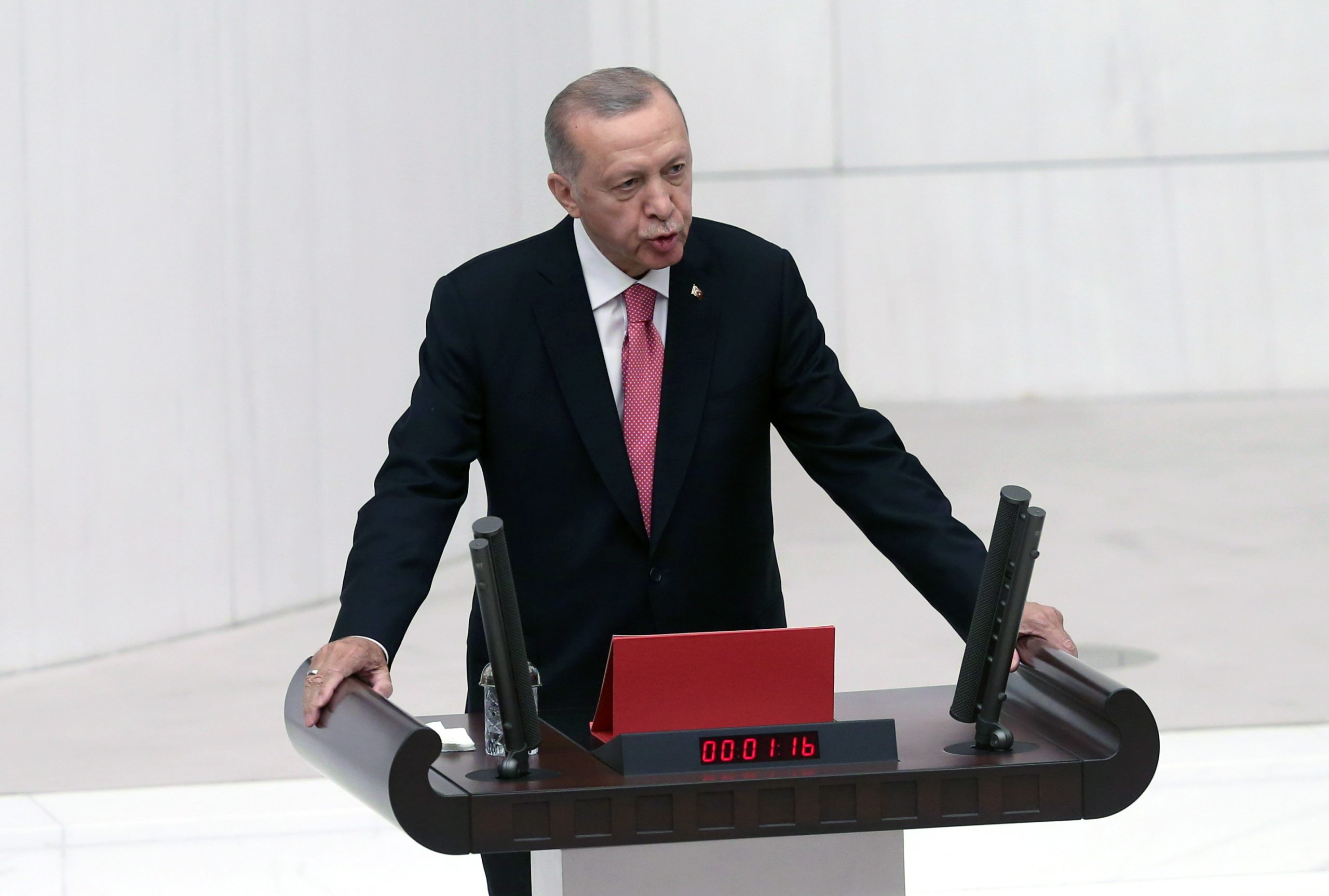 Erdogan diz que prioridade económica turca será reduzir inflação a um único dígito