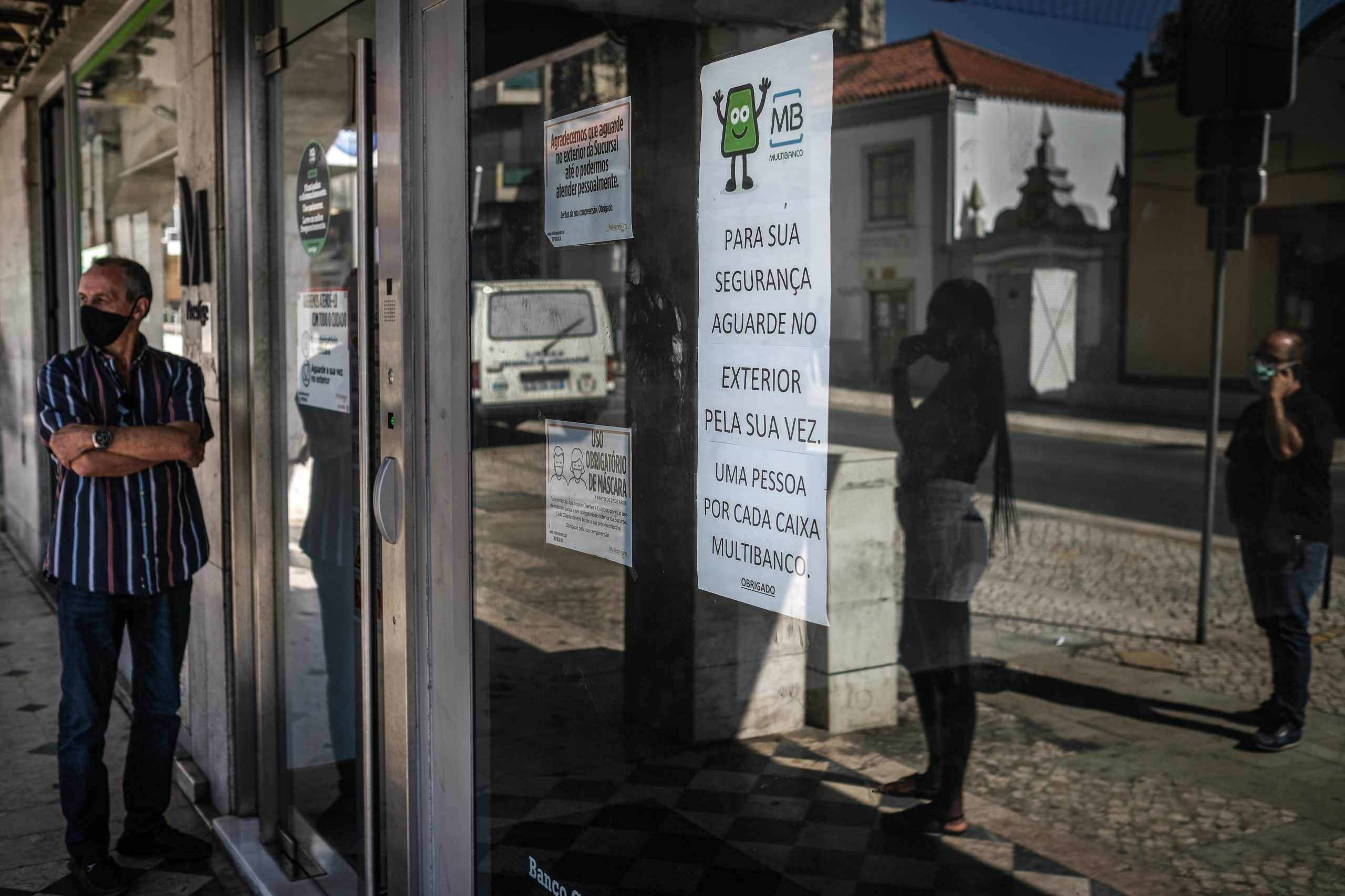 Covid-19: Entre os receios e o novo normal, Camarate adapta-se às restrições