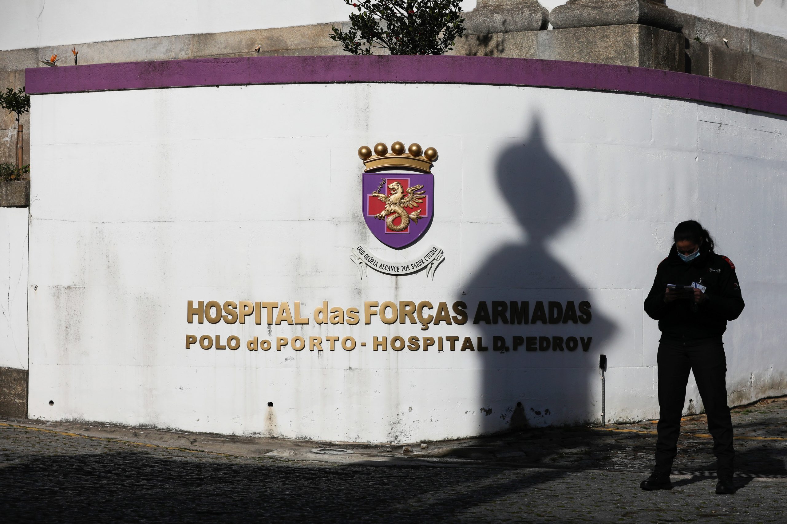 Covid-19: Hospital das Forças Armadas convertido em unidade de campanha