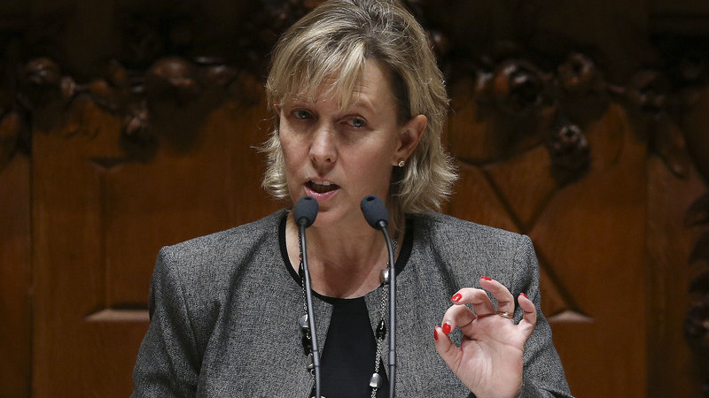 Maria Luís Albuquerque: recapitalização da Caixa é “um manifesto exagero”