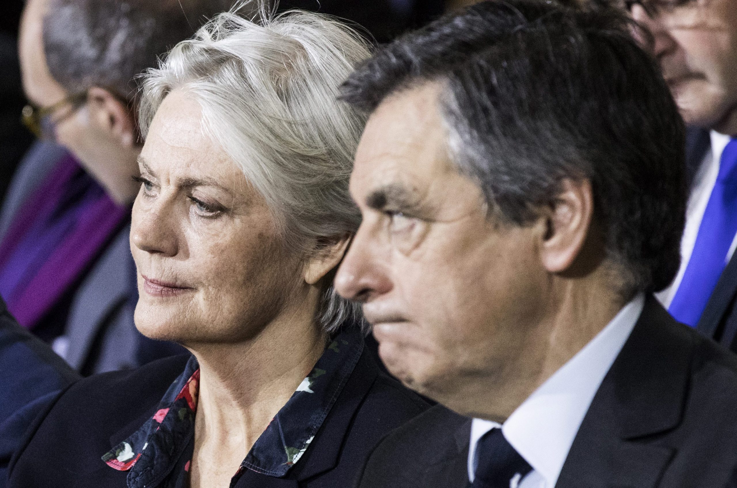 François Fillon enfrenta novas revelações sobre emprego da mulher