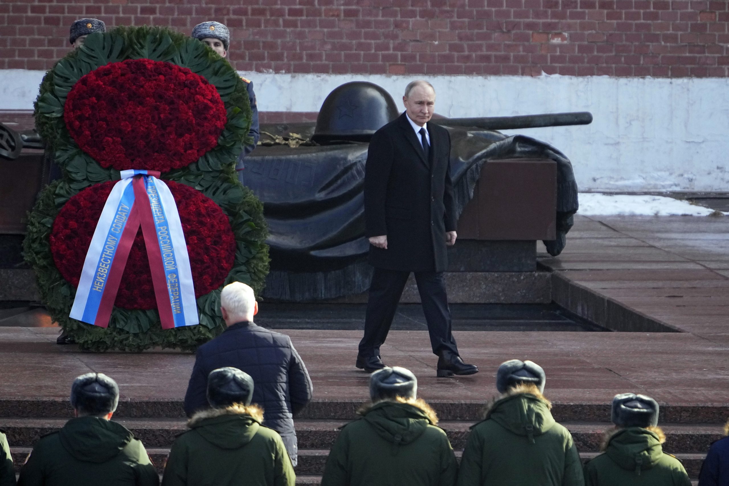 “O destino quis assim, Deus quis assim”. A mensagem de Putin na véspera do terceiro aniversário da invasão da Ucrânia