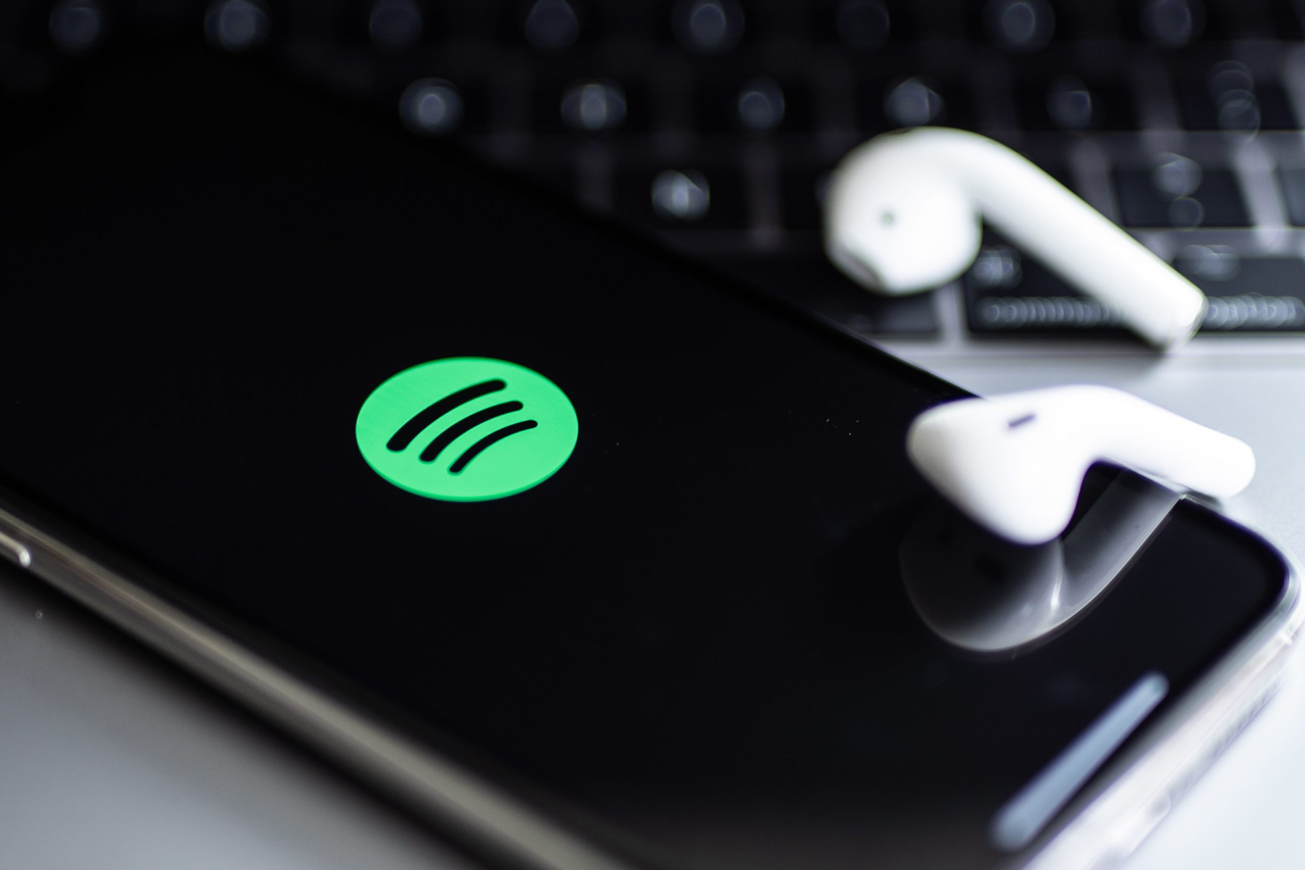 Spotify com prejuízo de 302 milhões de euros, mais do que o dobro de 2022