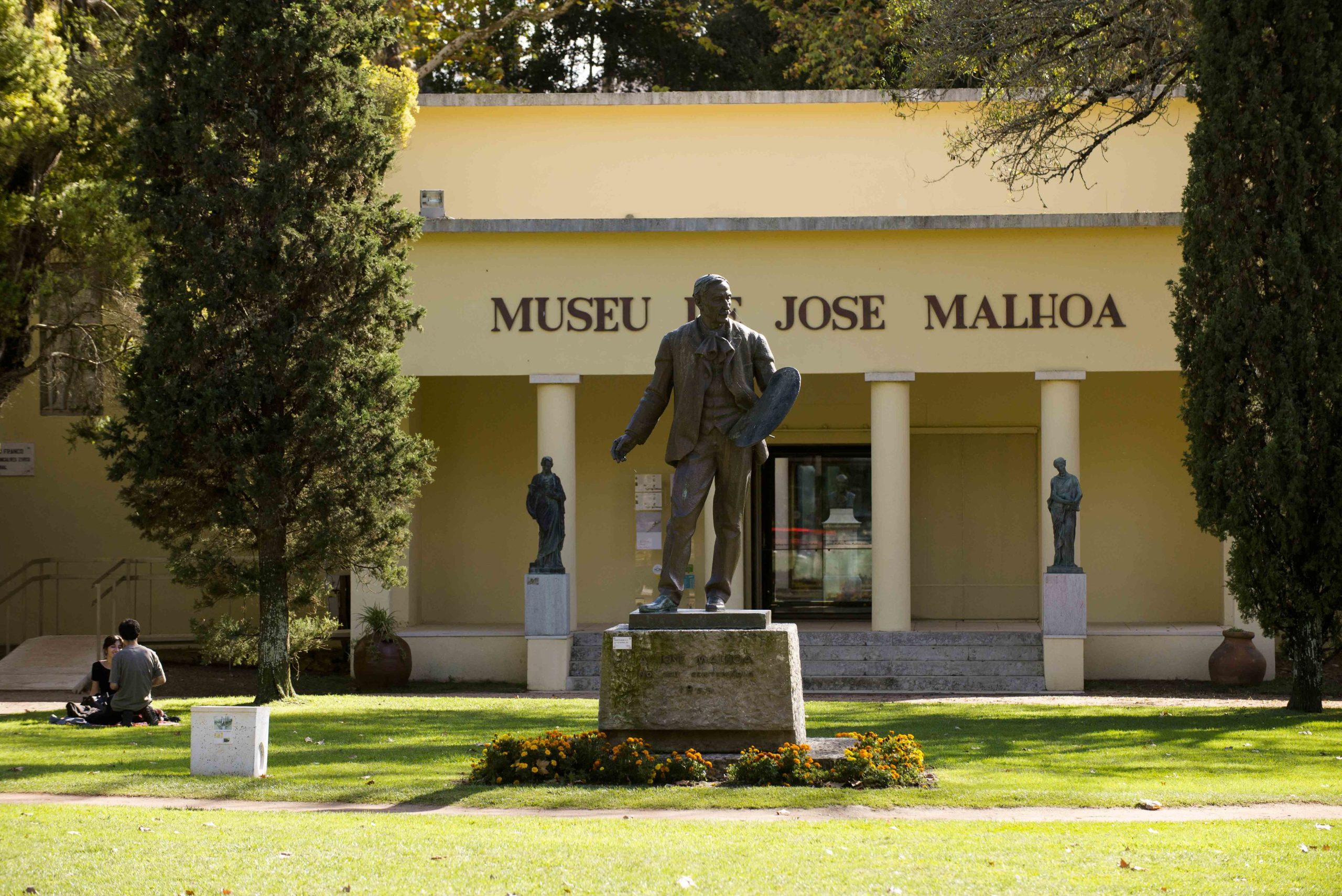 Duas obras de José Malhoa cedidas pelo Novo Banco a museu das Caldas da Rainha