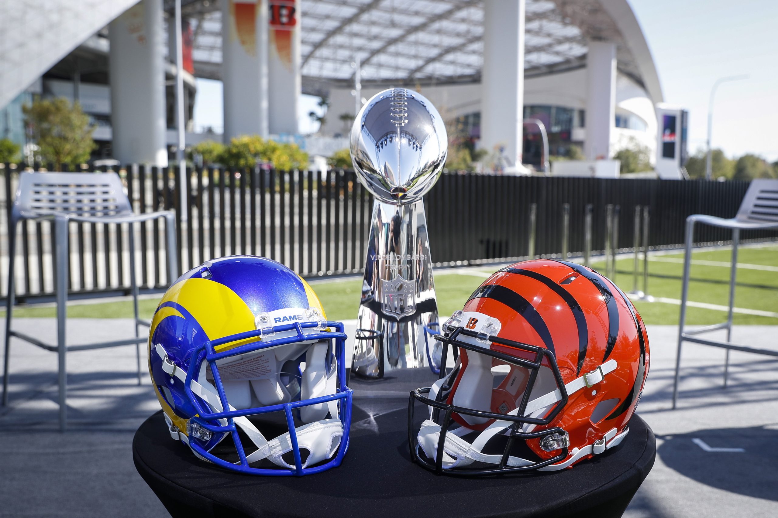 Ainda se lembra de uma final do Super Bowl sem Tom Brady? E para quem ligará Joe Biden: Rams ou Bengals?