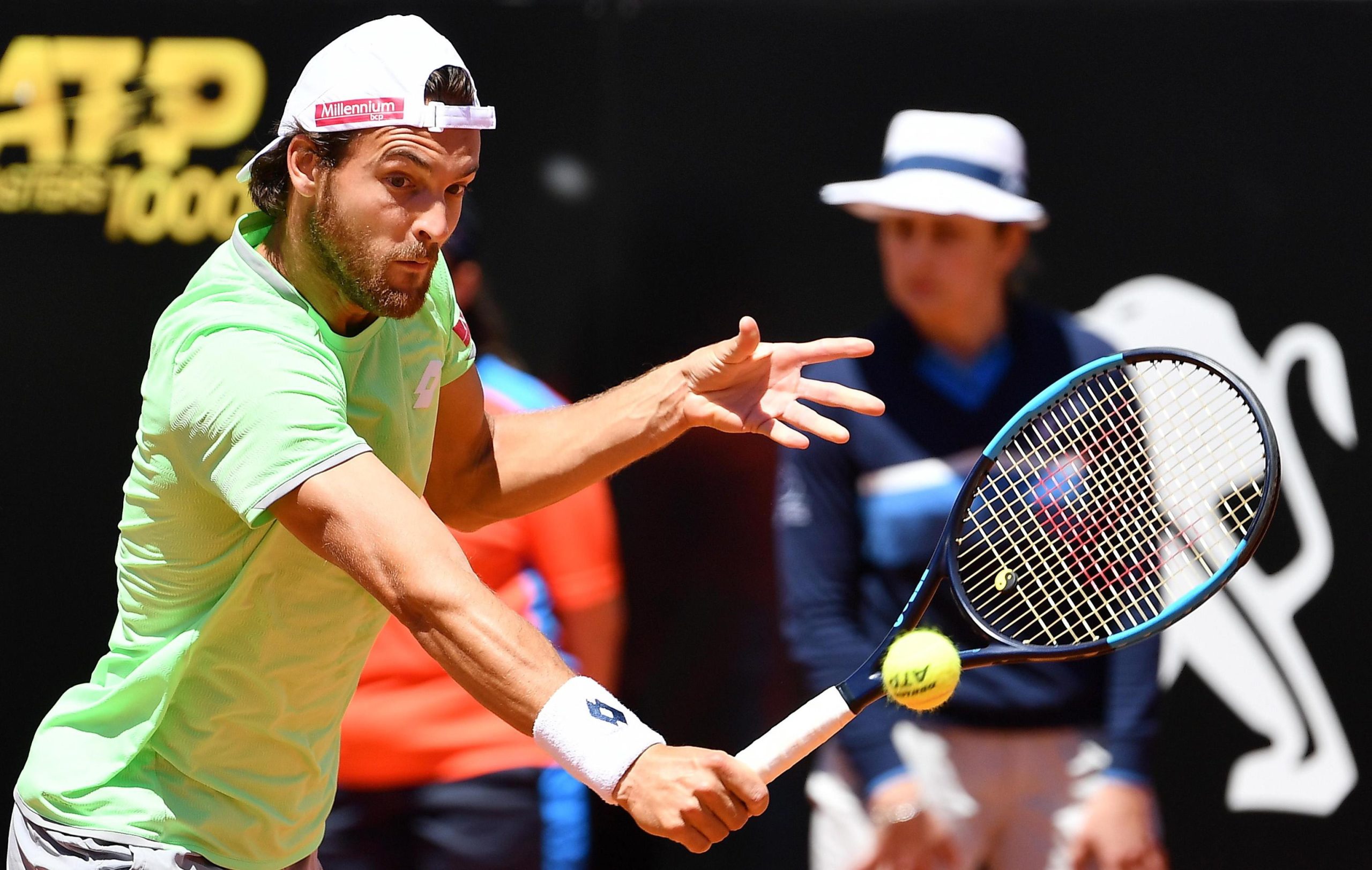 João Sousa sobe ao 70.º lugar e Djokovic mantém liderança do ténis mundial