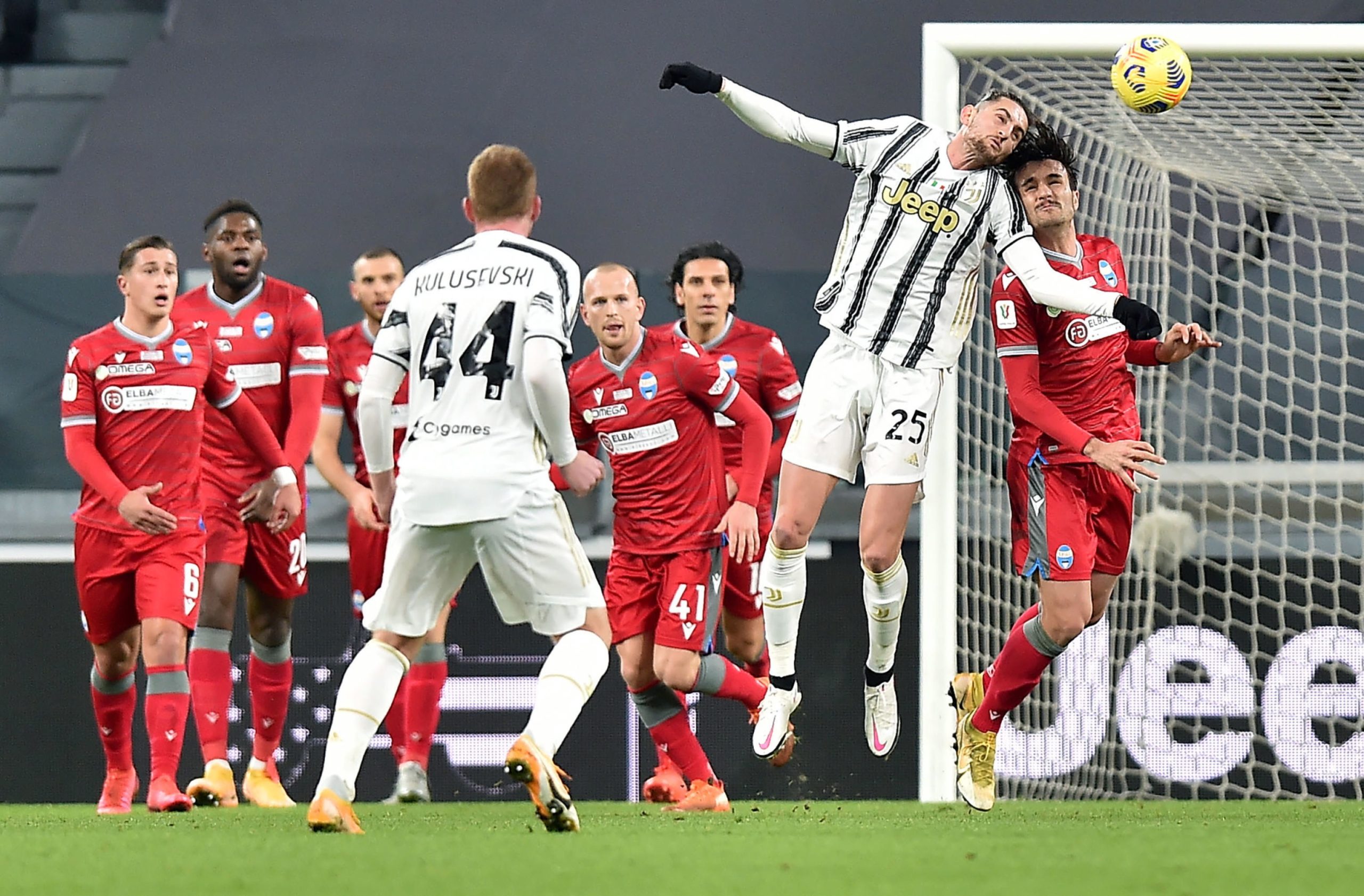 Juventus, sem Ronaldo, bate secundária Spal e apura-se para as ‘meias’ da Taça