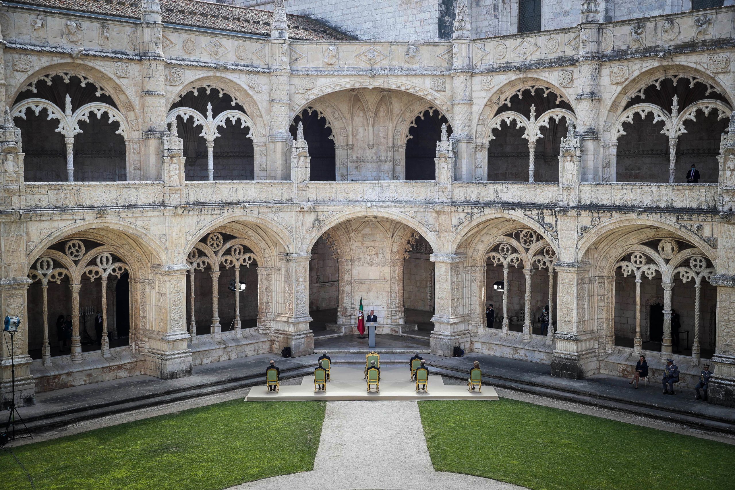 10 Junho: Cerimónia singela em tempos de pandemia no Mosteiro dos Jerónimos