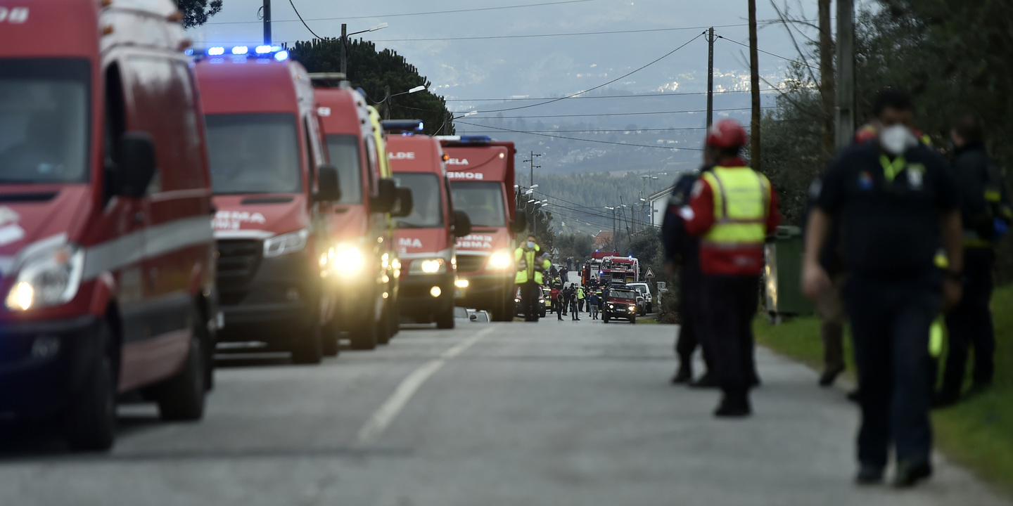 Mau tempo: Bombeiros de Viseu e Santarém reforçam região de Lisboa