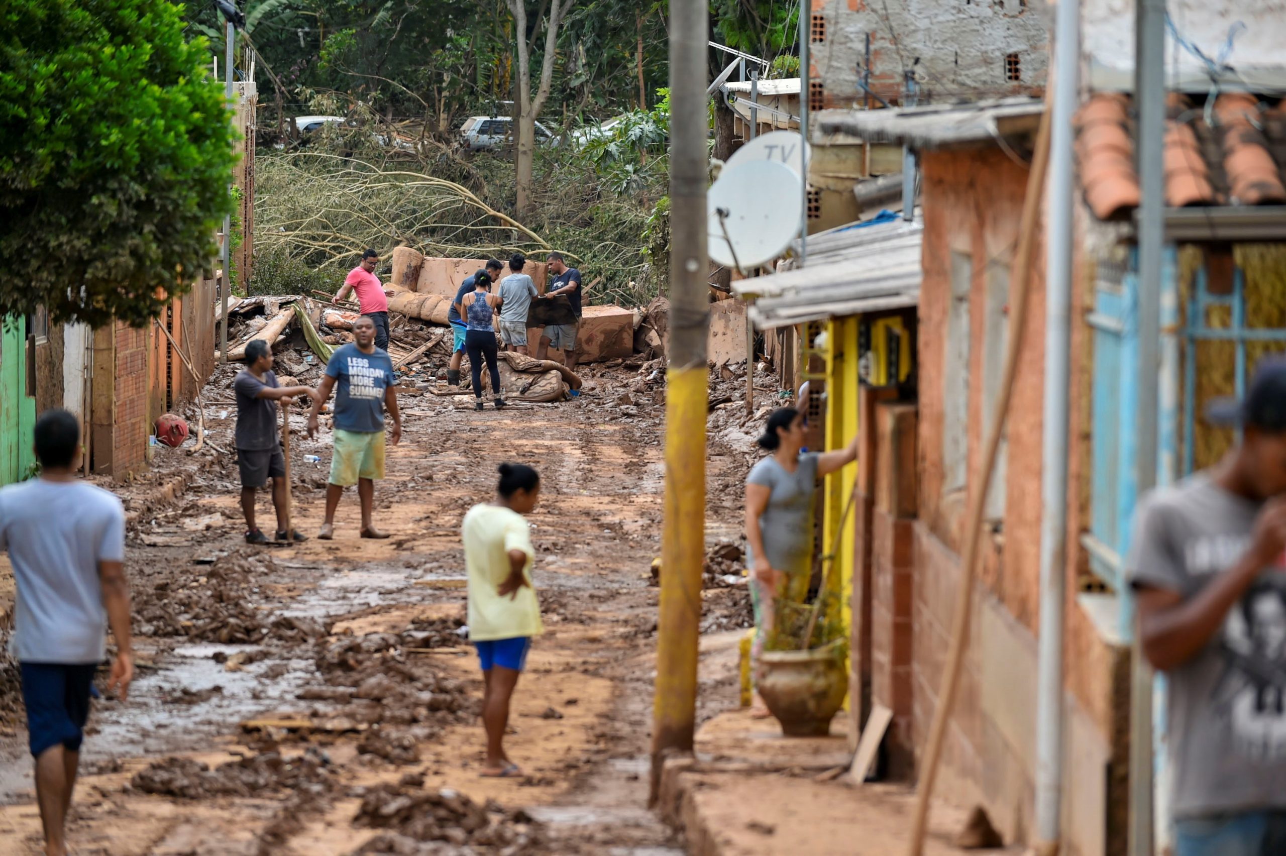 Brasil. Temporal eleva para 53 o número de mortos em Minas Gerais