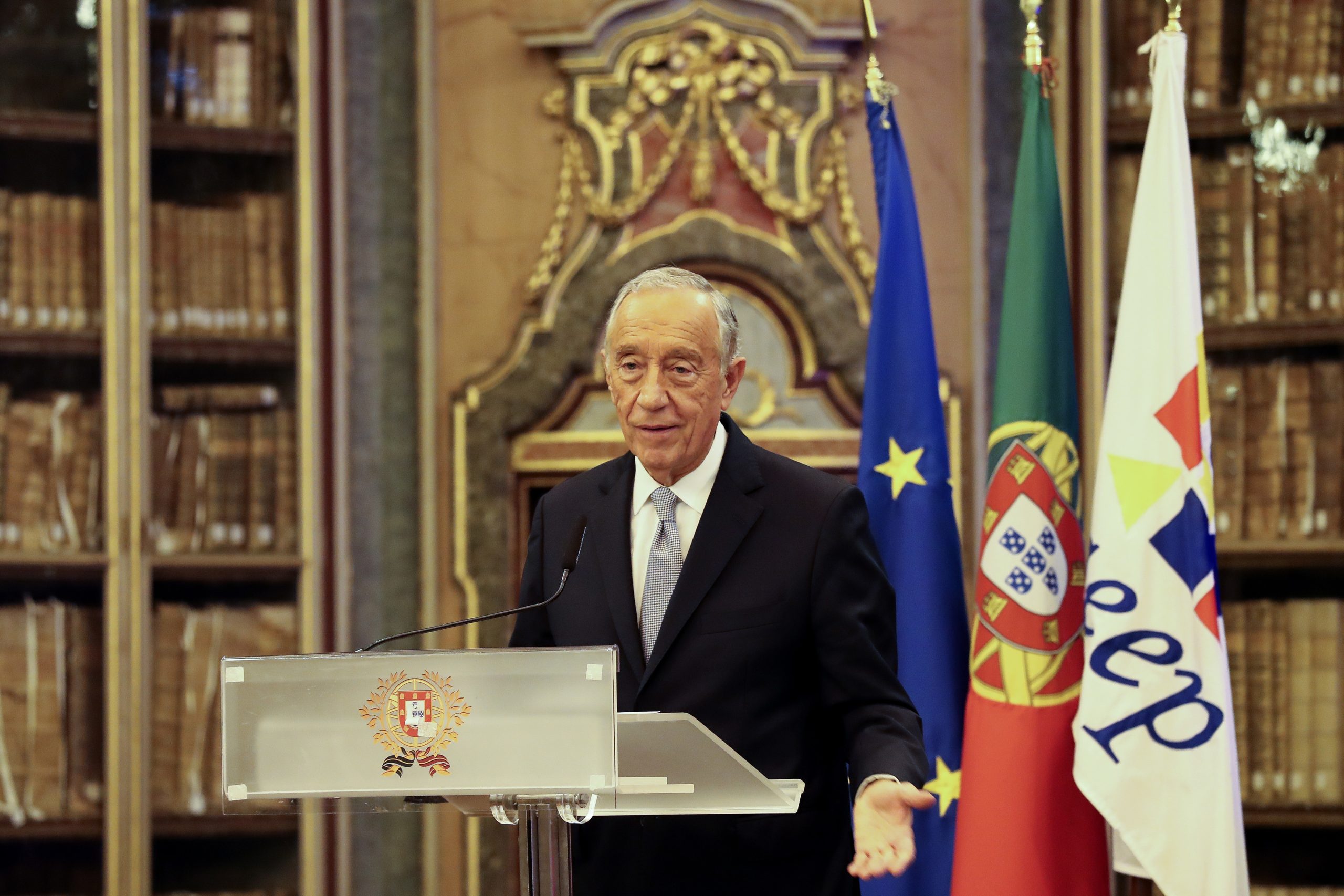 Marcelo felicita Ursula von der Leyen por eleição da Comissão Europeia