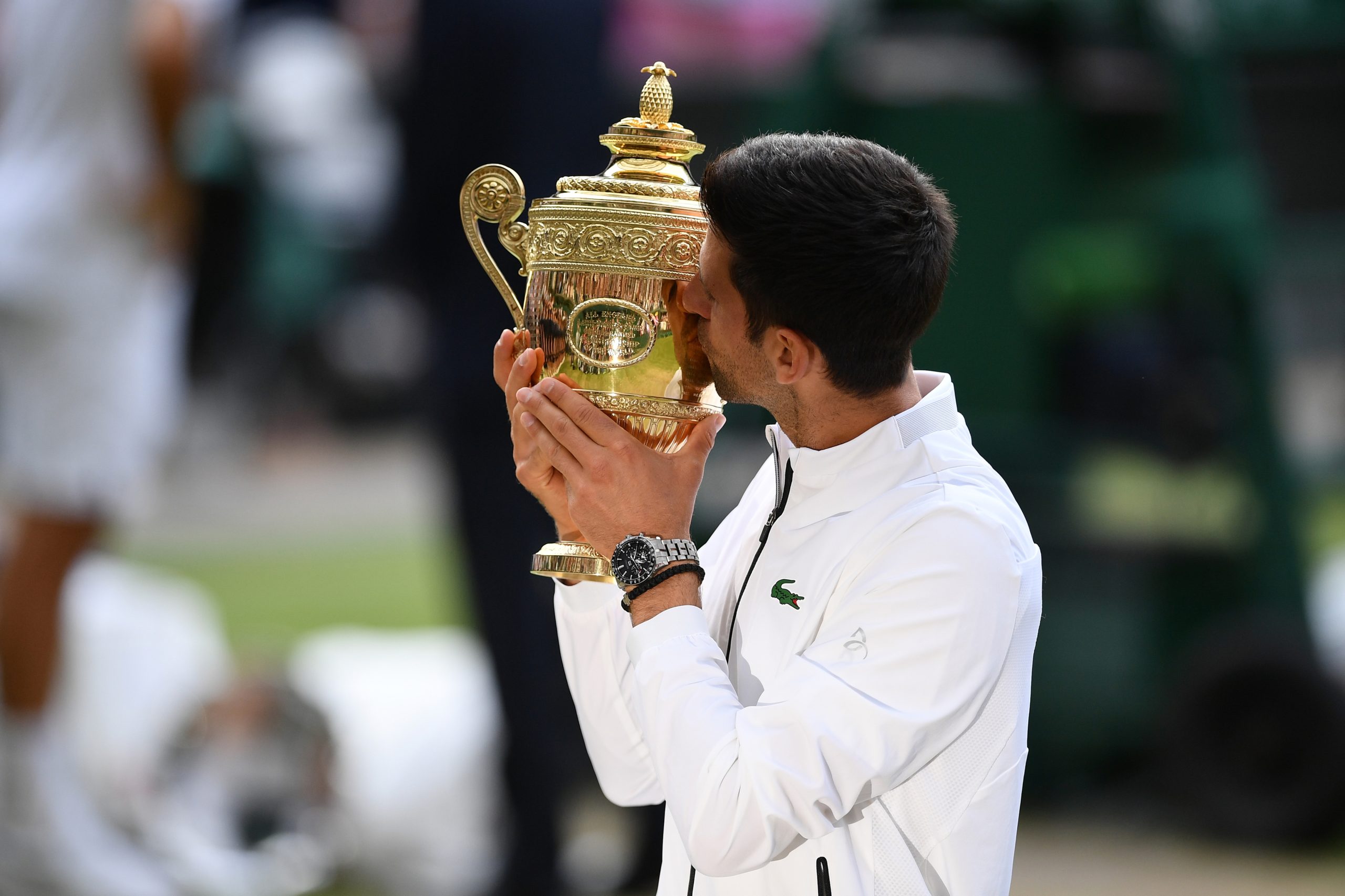 Wimbledon: Djokovic bate Federer em final épica para vencer quinto título em Londres