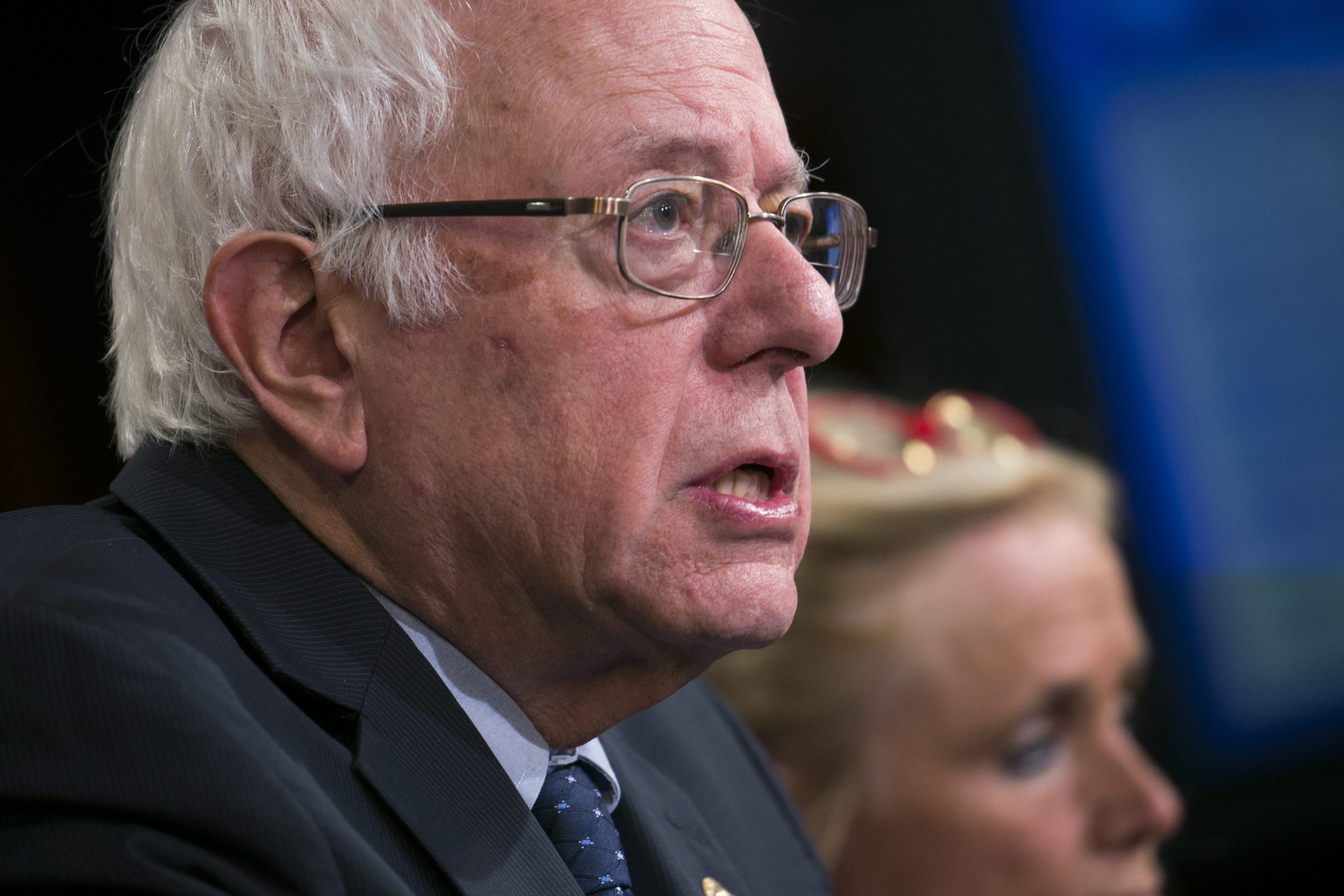 Sanders disposto a trabalhar com Trump para “melhorar vida dos trabalhadores”