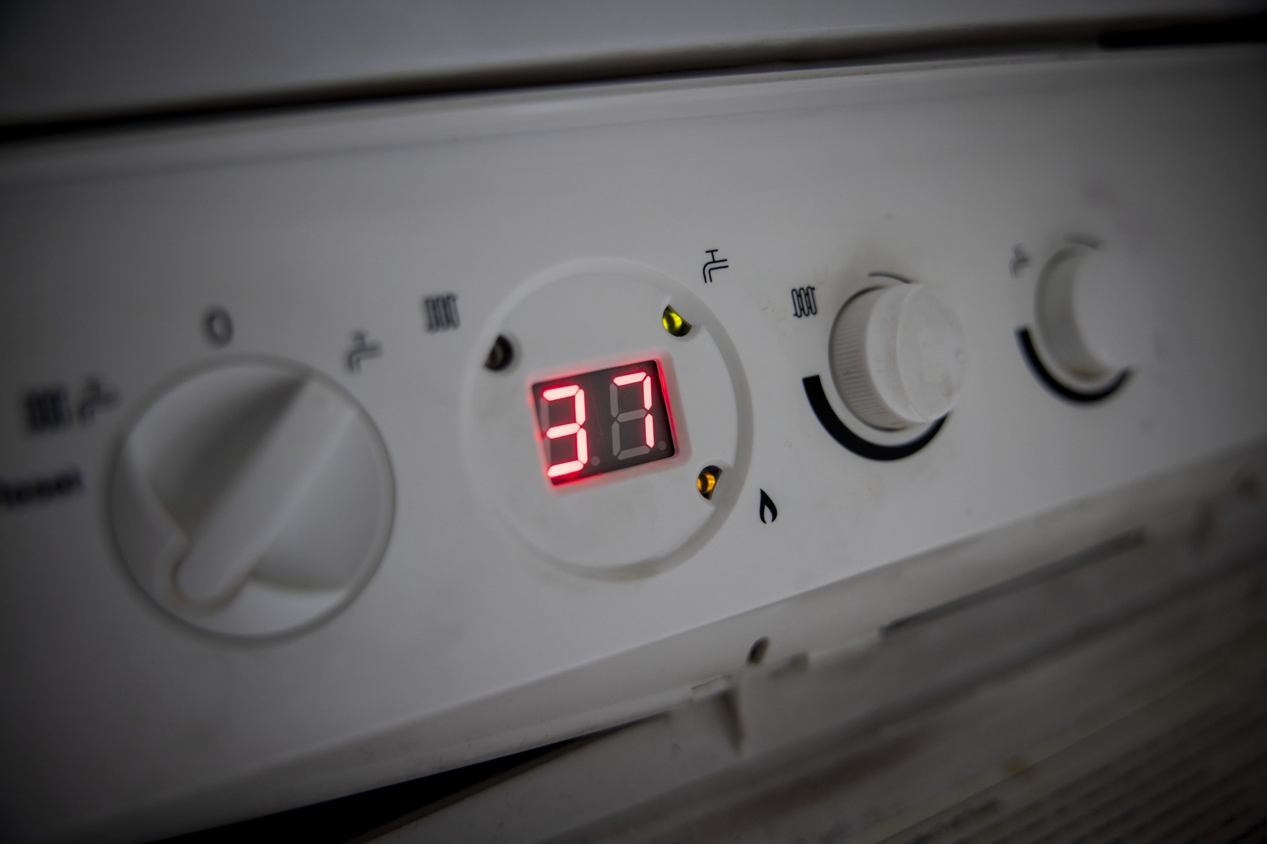 Preço da eletricidade aumenta 1,6% em janeiro de 2023 face a dezembro