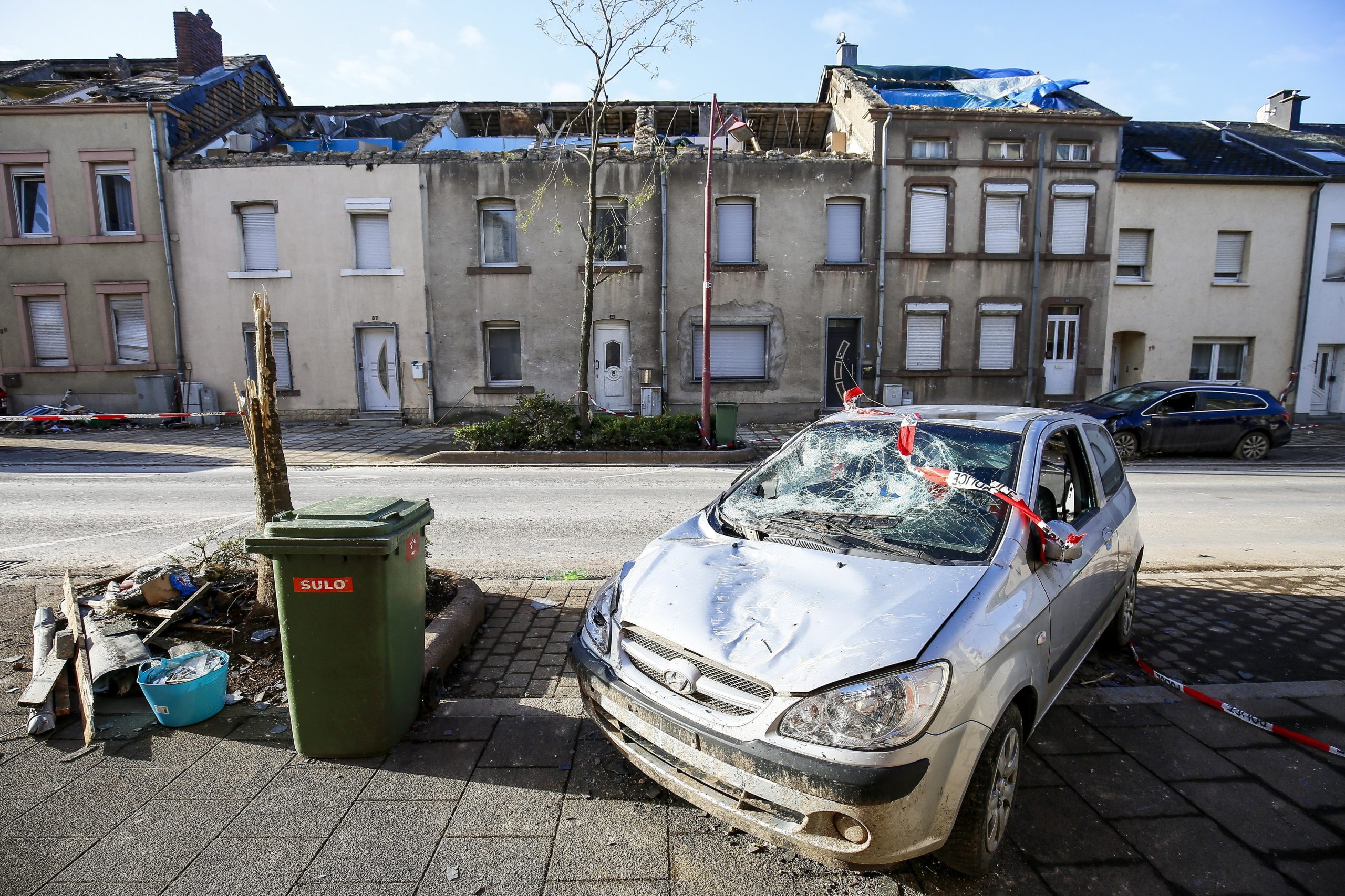 Dois feridos ligeiros e família de portugueses realojada depois de tornado no Luxemburgo