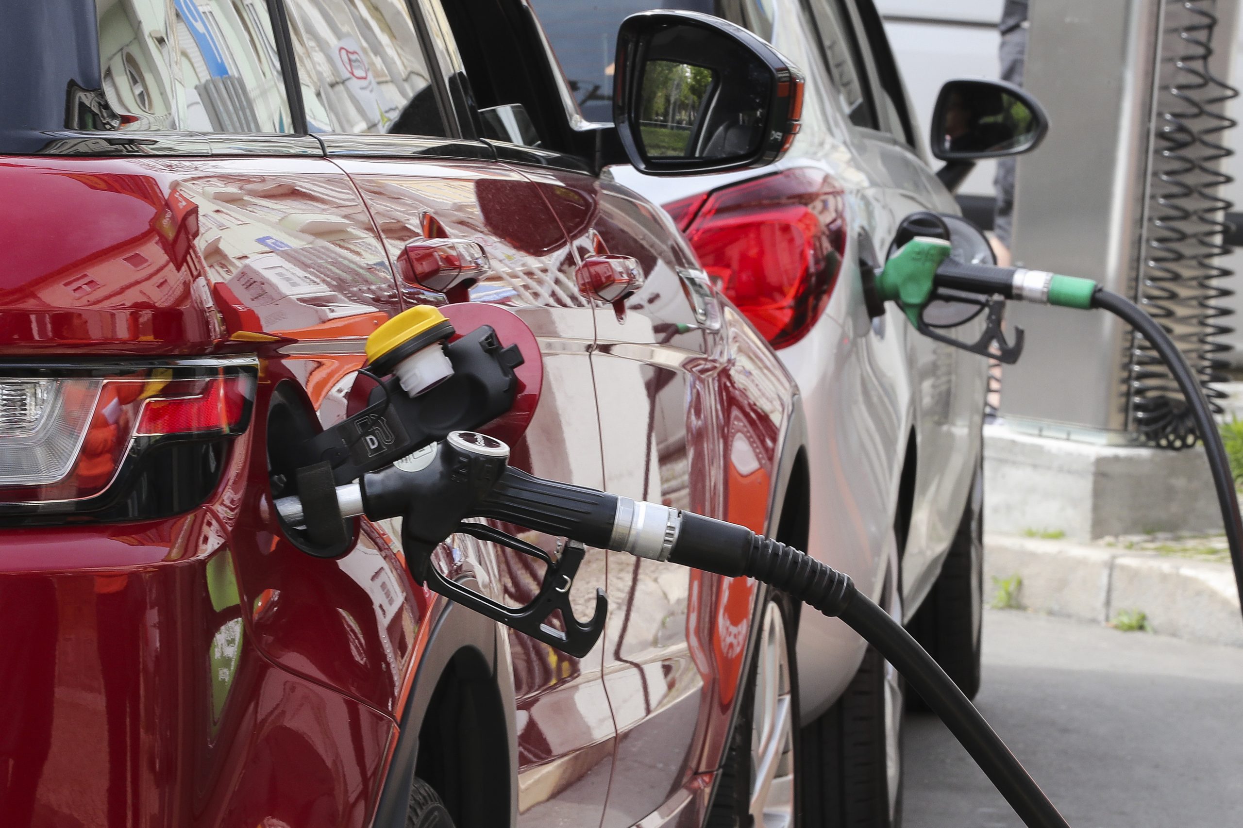 Preço médio semanal da ERSE desce 4,2% para a gasolina e 5,6% para o gasóleo