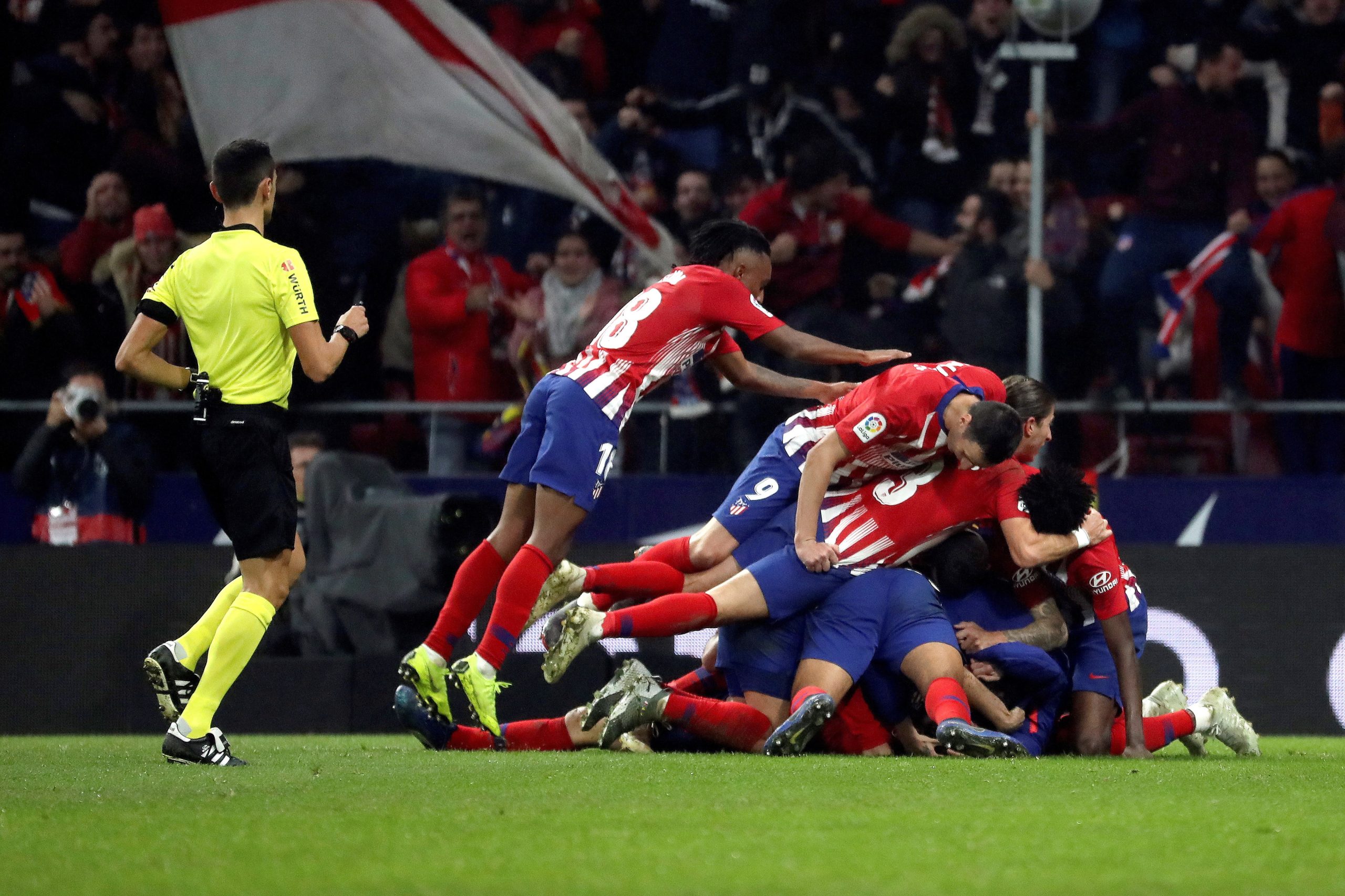 Atlético de Madrid vence o Athletic Bilbau após ‘susto’ e ascende a ‘vice’