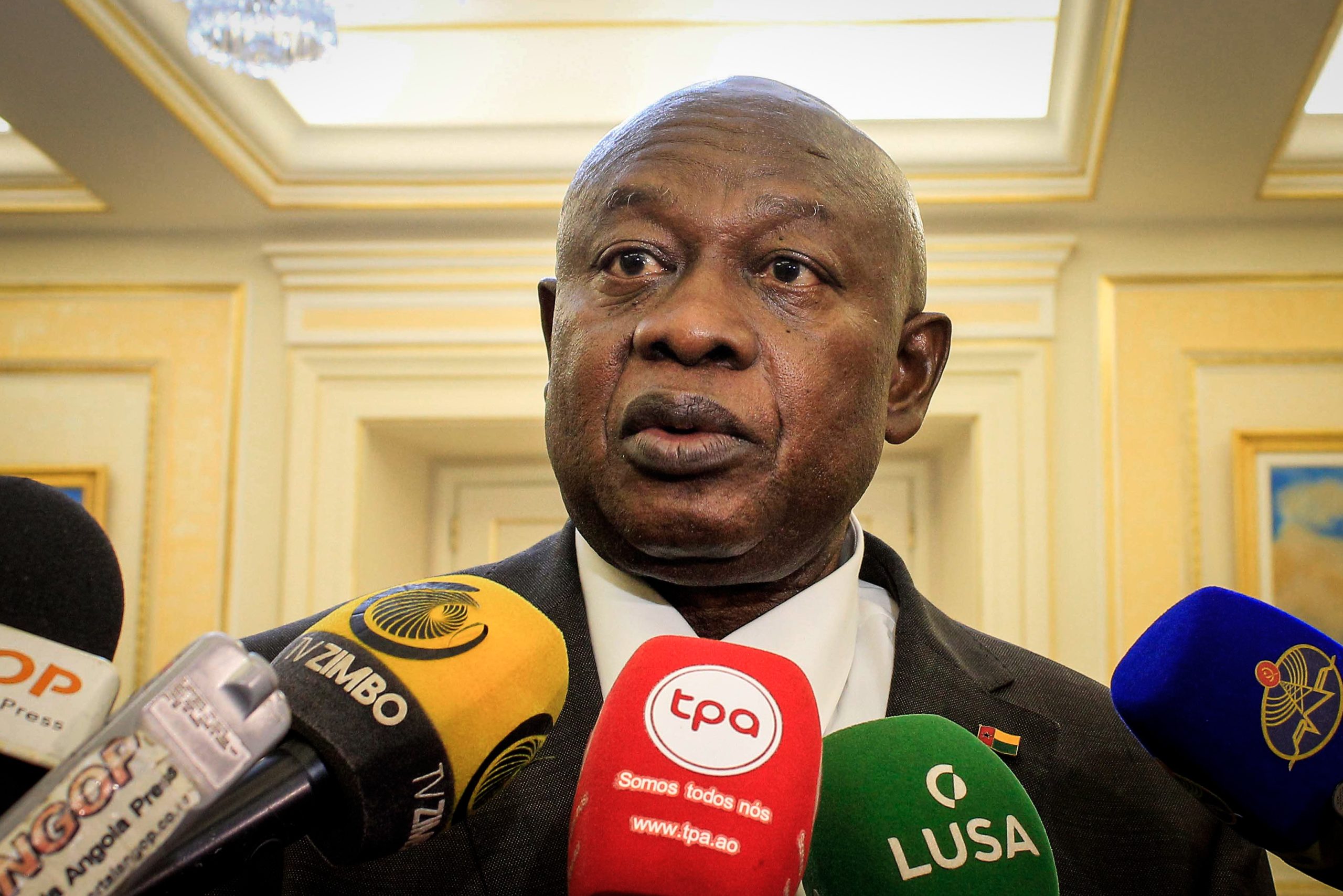 Guiné-Bissau: Presidente do parlamento toma posse como Presidente interino