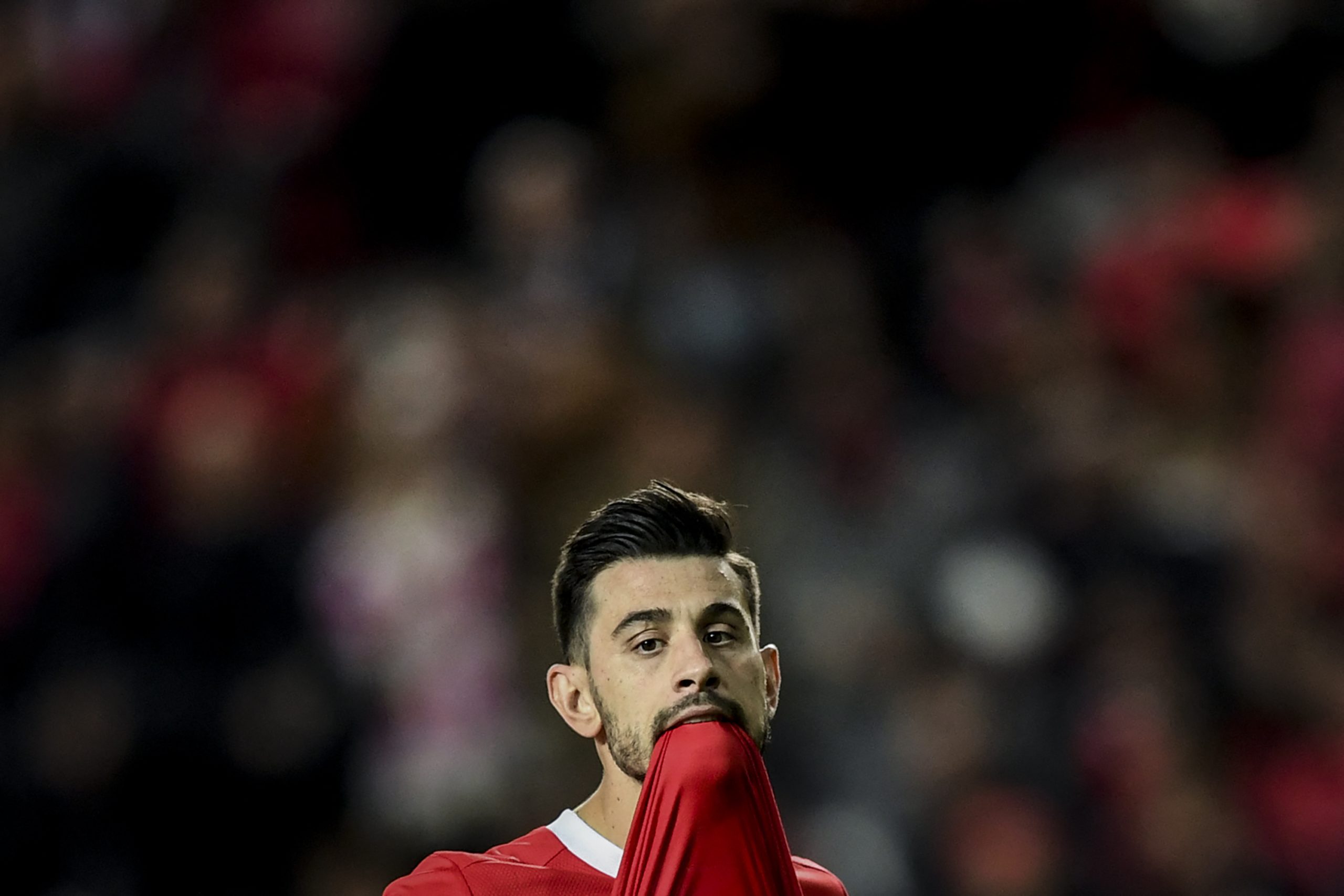 O ídolo caído. Como Pizzi passou de capitão a jogador emprestado