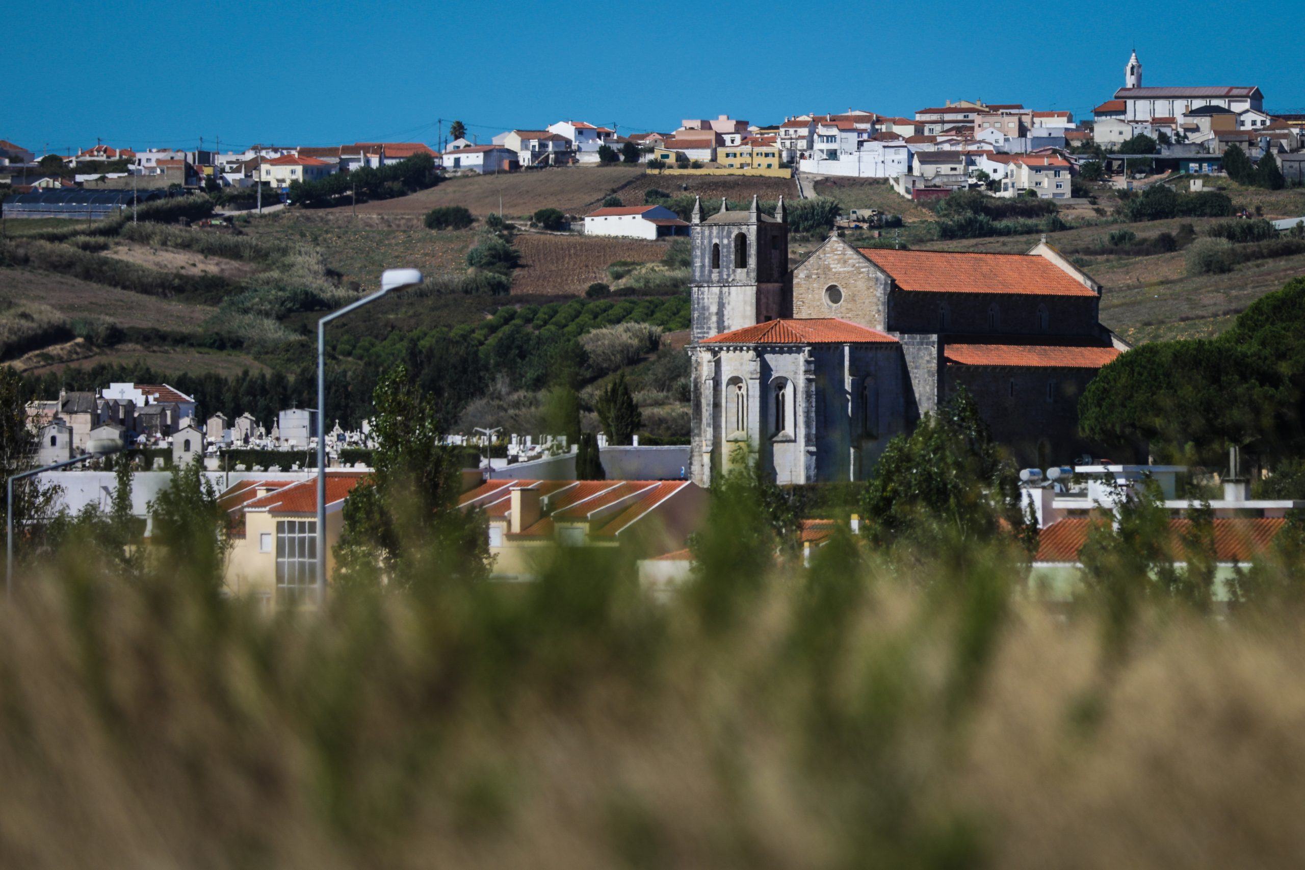 Igreja do século XIV encerrada por risco de queda de blocos na Lourinhã