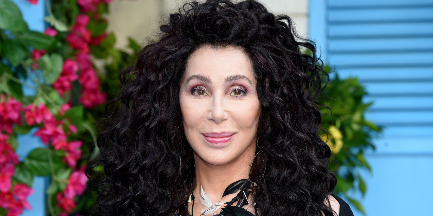 Cher pede a tribunal controlo temporário das finanças do seu filho de 47 anos