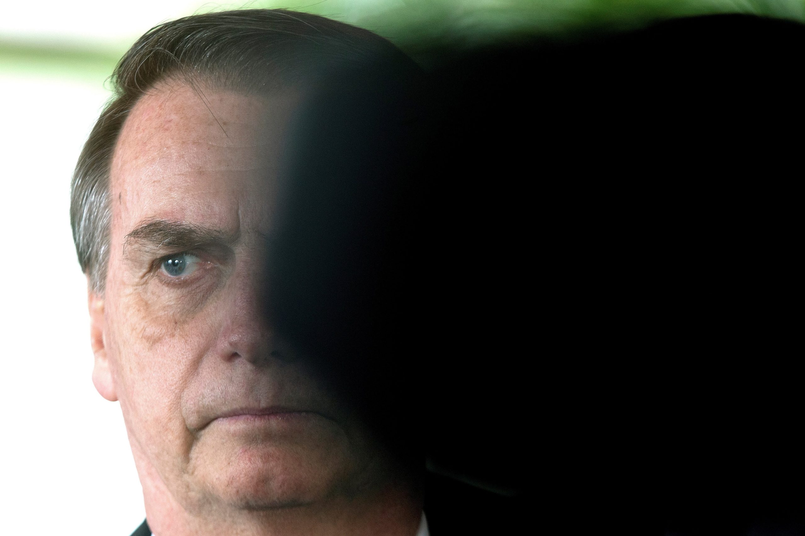Bolsonaro defende medidas “amargas” para evitar crise económica igual à da Grécia