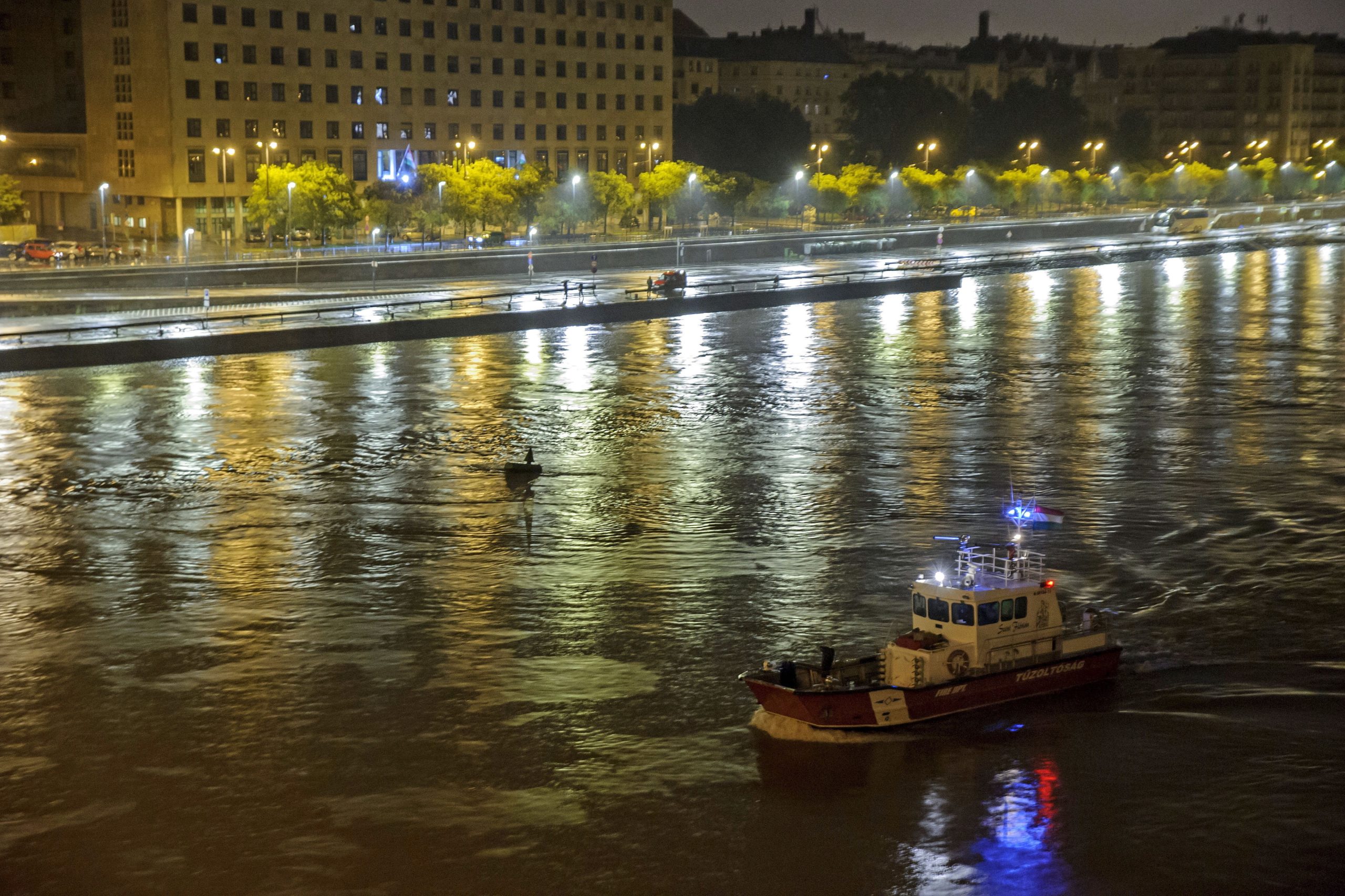 Vítimas de colisão de barco em Budapeste não levavam coletes salva-vidas
