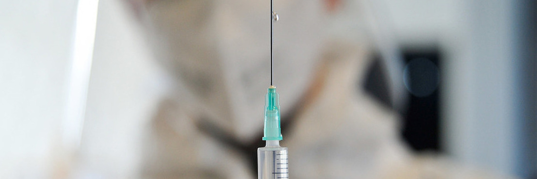 Covid-19: Nenhuma doença alérgica contraindica de forma absoluta toma da vacina