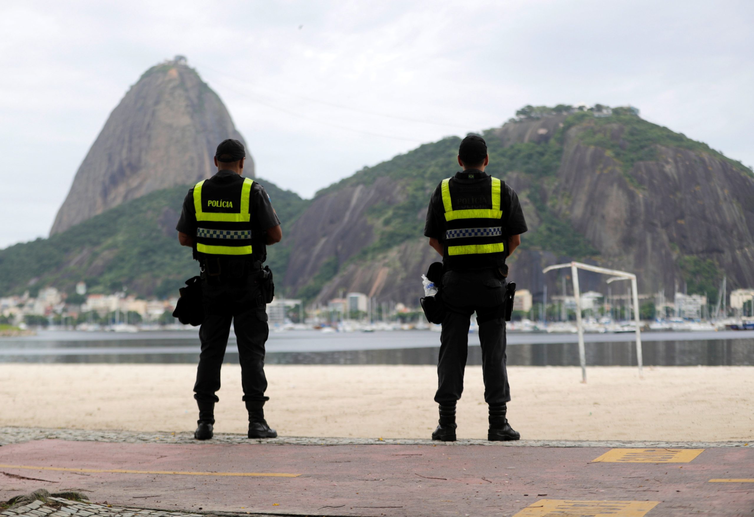 Operação policial no Brasil visa milícia suspeita no assassínio de Marielle Franco